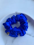 1 Medium Mulberry Natural Silk Scrunchie 1 Medium Mulberry Natural Silk Scrunchie
