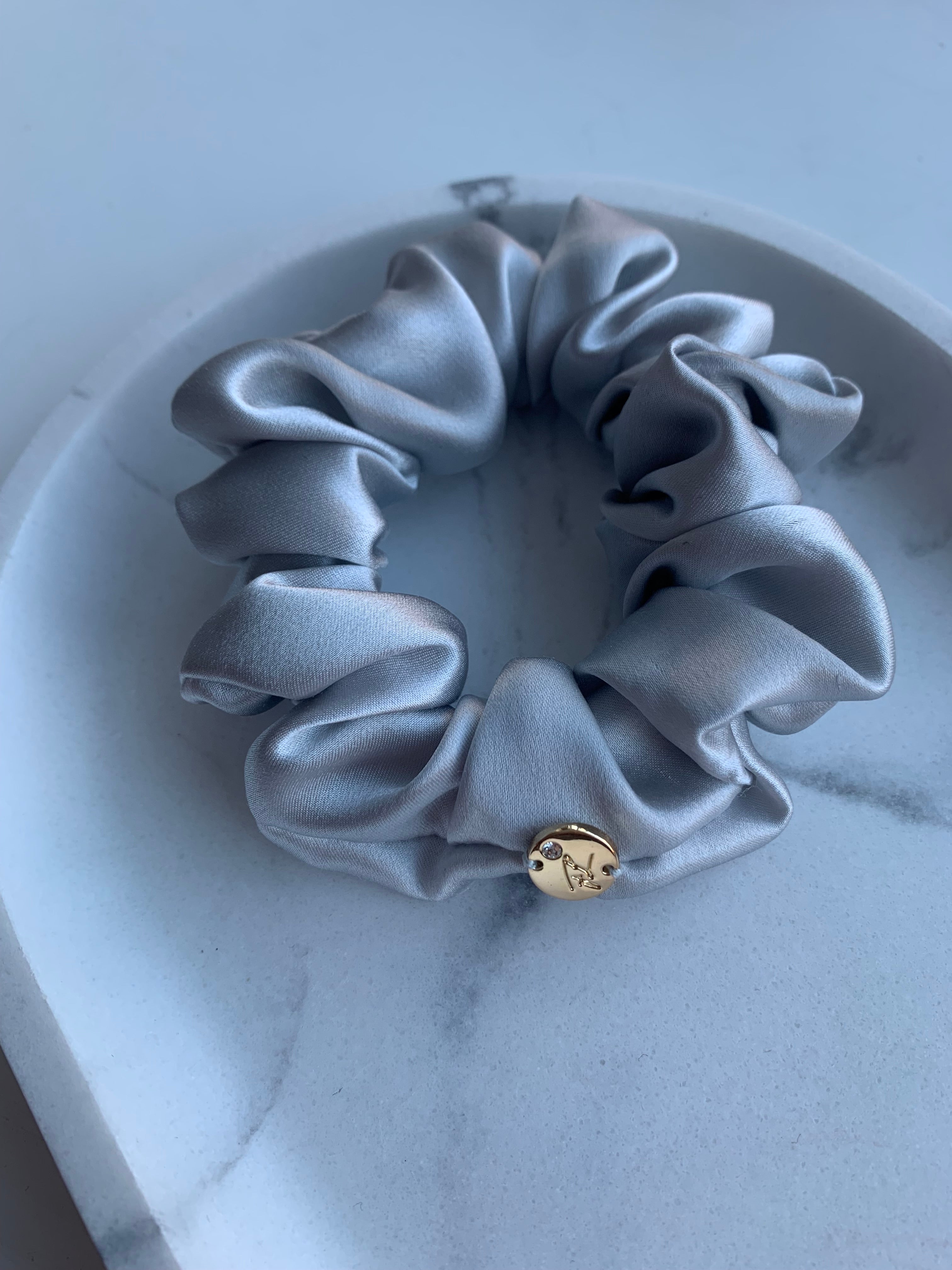 1 Medium Mulberry Natural Silk Scrunchie 1 Medium Mulberry Natural Silk Scrunchie