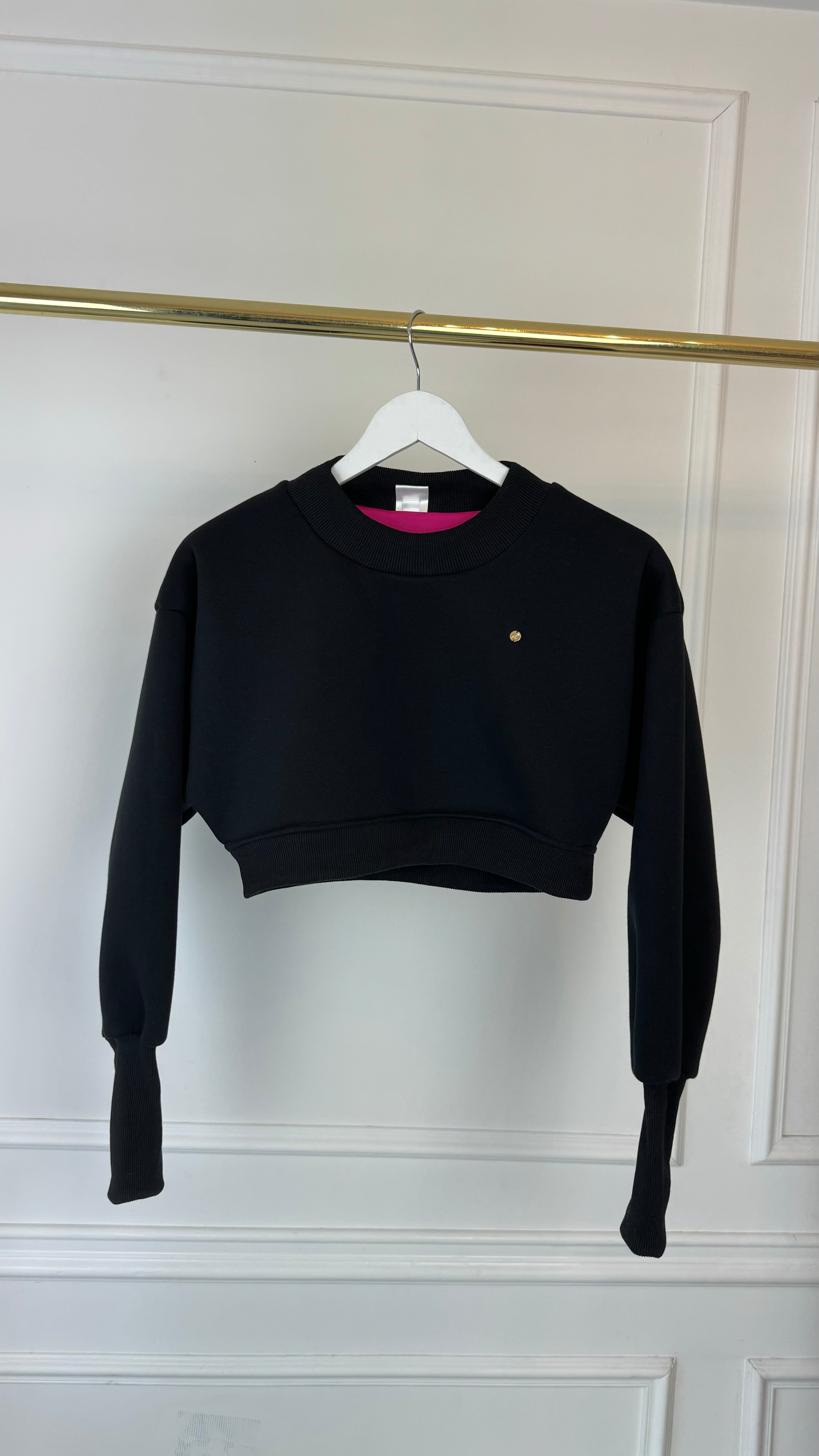 Bluză ERIA 330 cu Satin la interior Cropped NEGRU Bluză ERIA 330 cu Satin la interior Cropped NEGRU