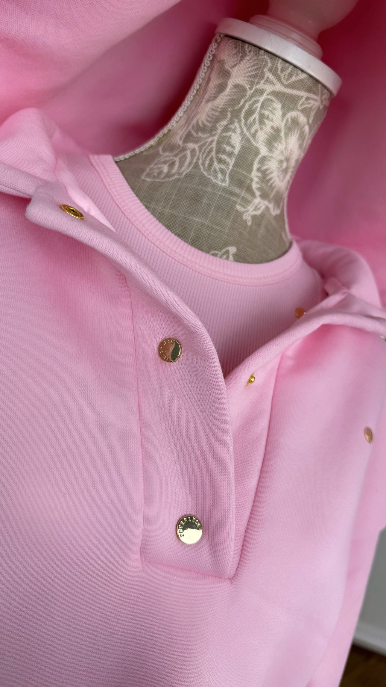 Hanorac " Blush" SNAP cu capse și Satin pe interior BABY PINK Hanorac " Blush" SNAP cu capse și Satin pe interior BABY PINK