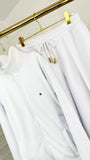 Set 2 Piese " Eria 330 " Bluza cu Fermoar + Pantaloni Bumbac Drepți Lungi ALB Set 2 Piese " Eria 330 " Bluza cu Fermoar + Pantaloni Bumbac Drepți Lungi ALB