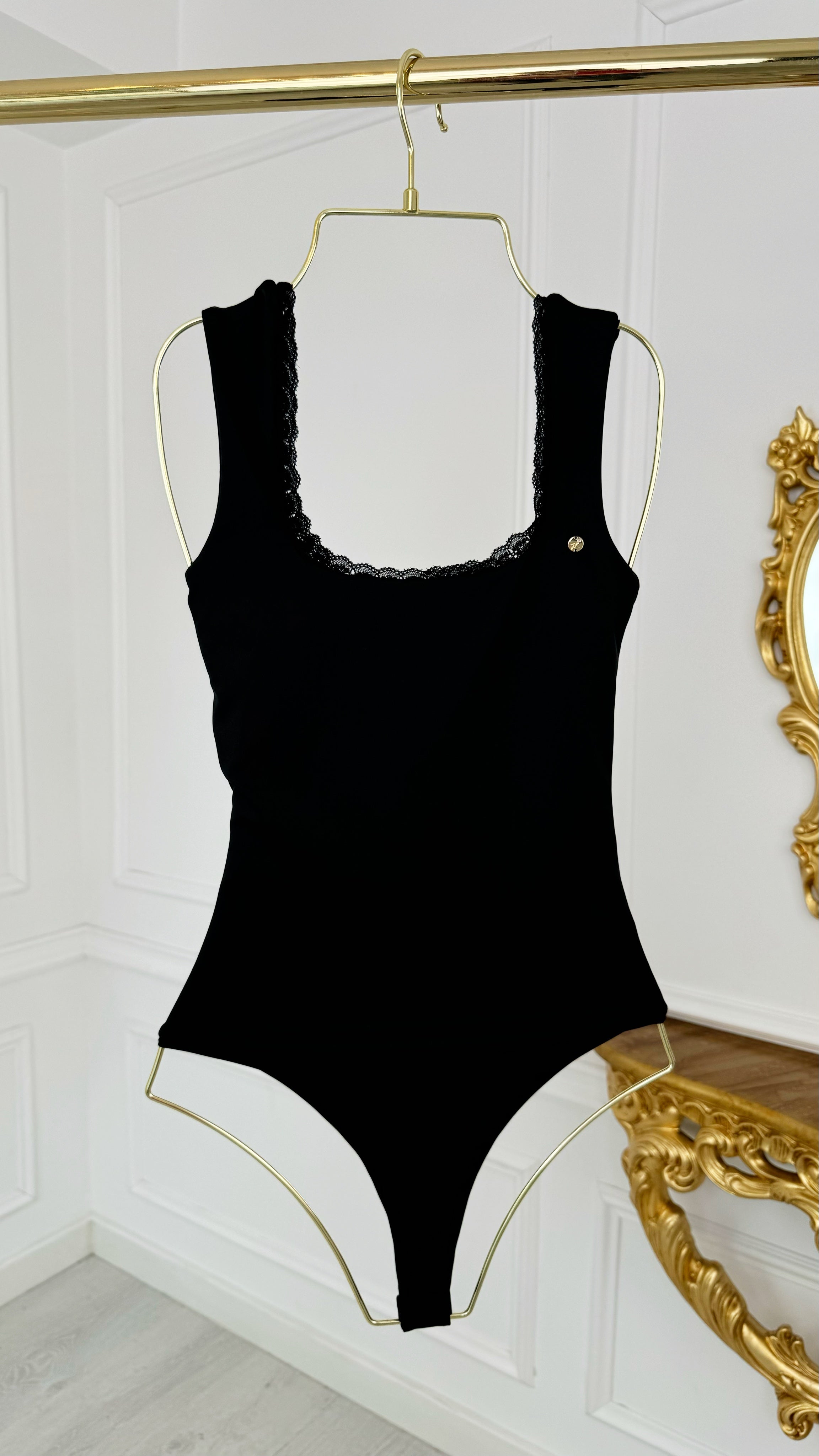 Shaping Elastic Bodysuit "Hera" with Lace - Black Shaping Elastic Bodysuit "Hera" with Lace - Black