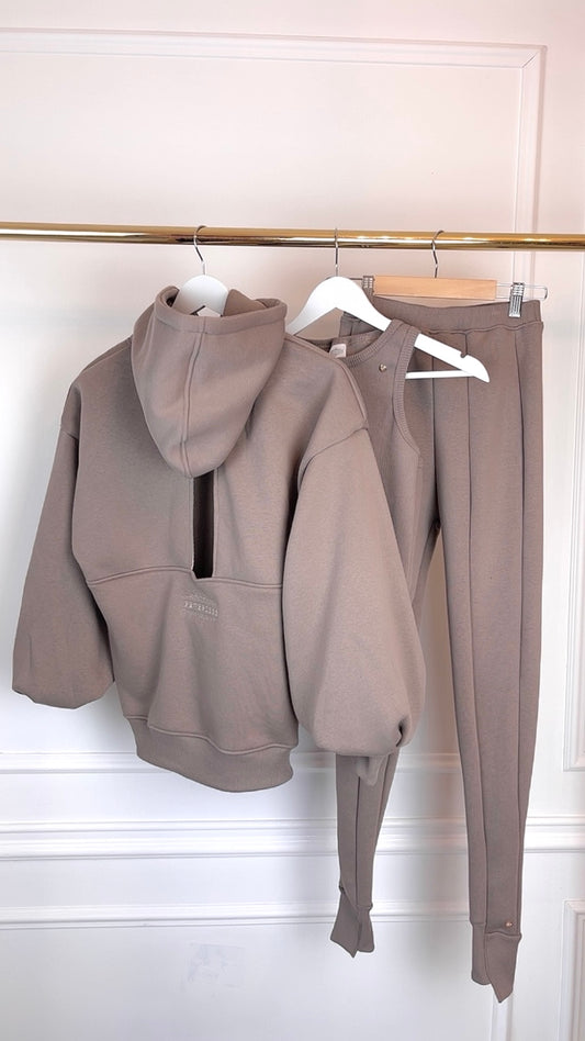 3-Piece "Blush" Set – Open-Back Hoodie + Tapered Pants + Top – Mocha Mousse