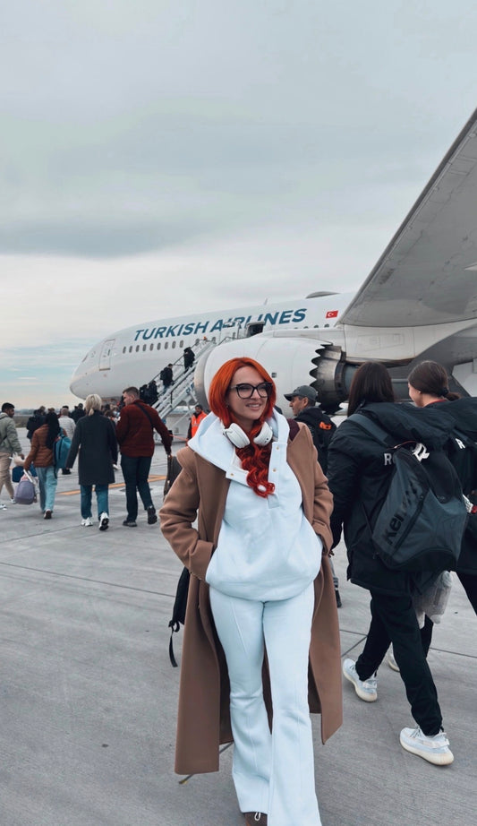 Hanorac " Blush Snap " cu capse și Satin pe interior ALB