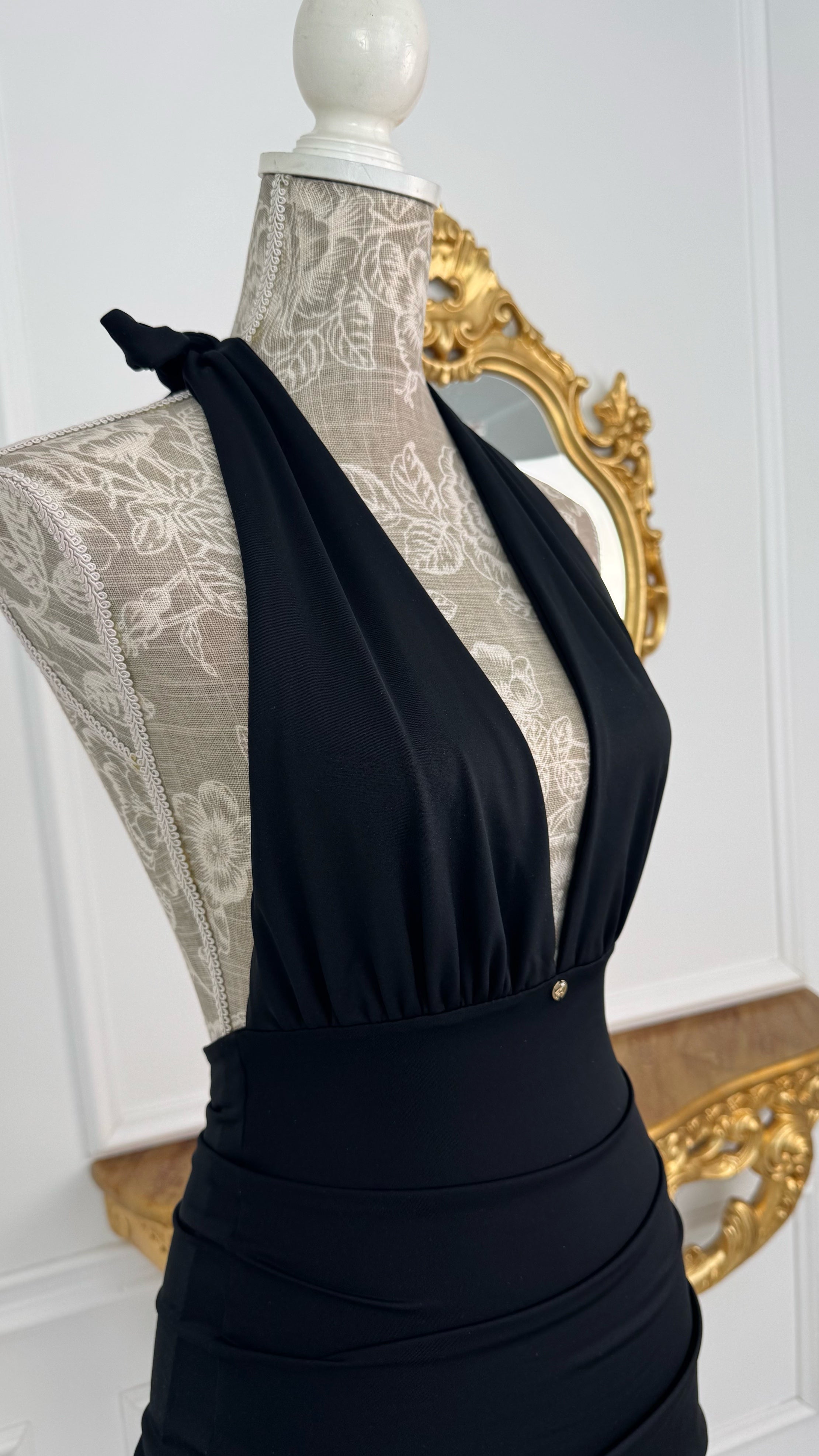 Rochie scurtă elastică "Gaia" NEGRU Rochie scurtă elastică "Gaia" NEGRU