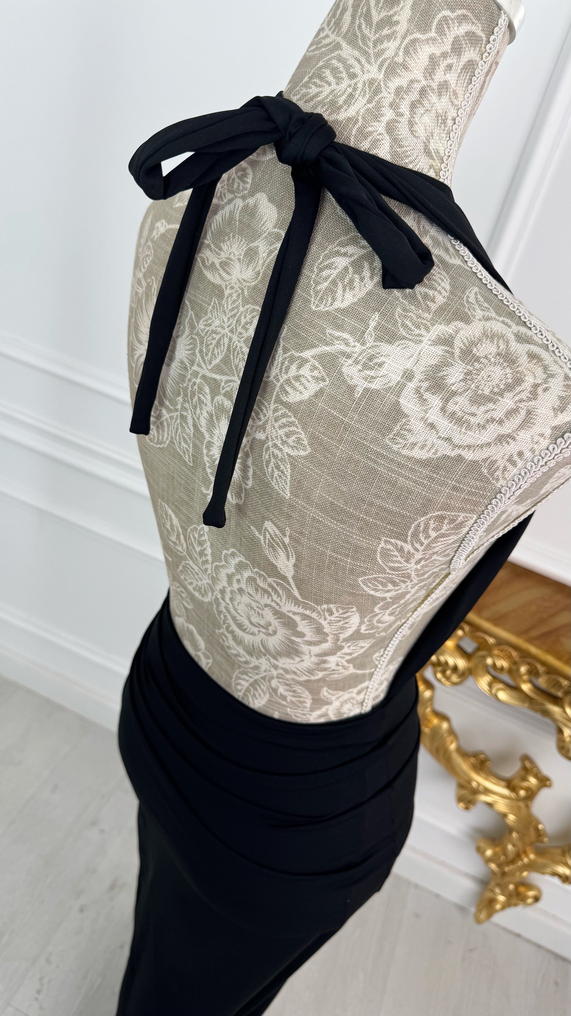 Rochie lungă elastică "Gaia" NEGRU Rochie lungă elastică "Gaia" NEGRU