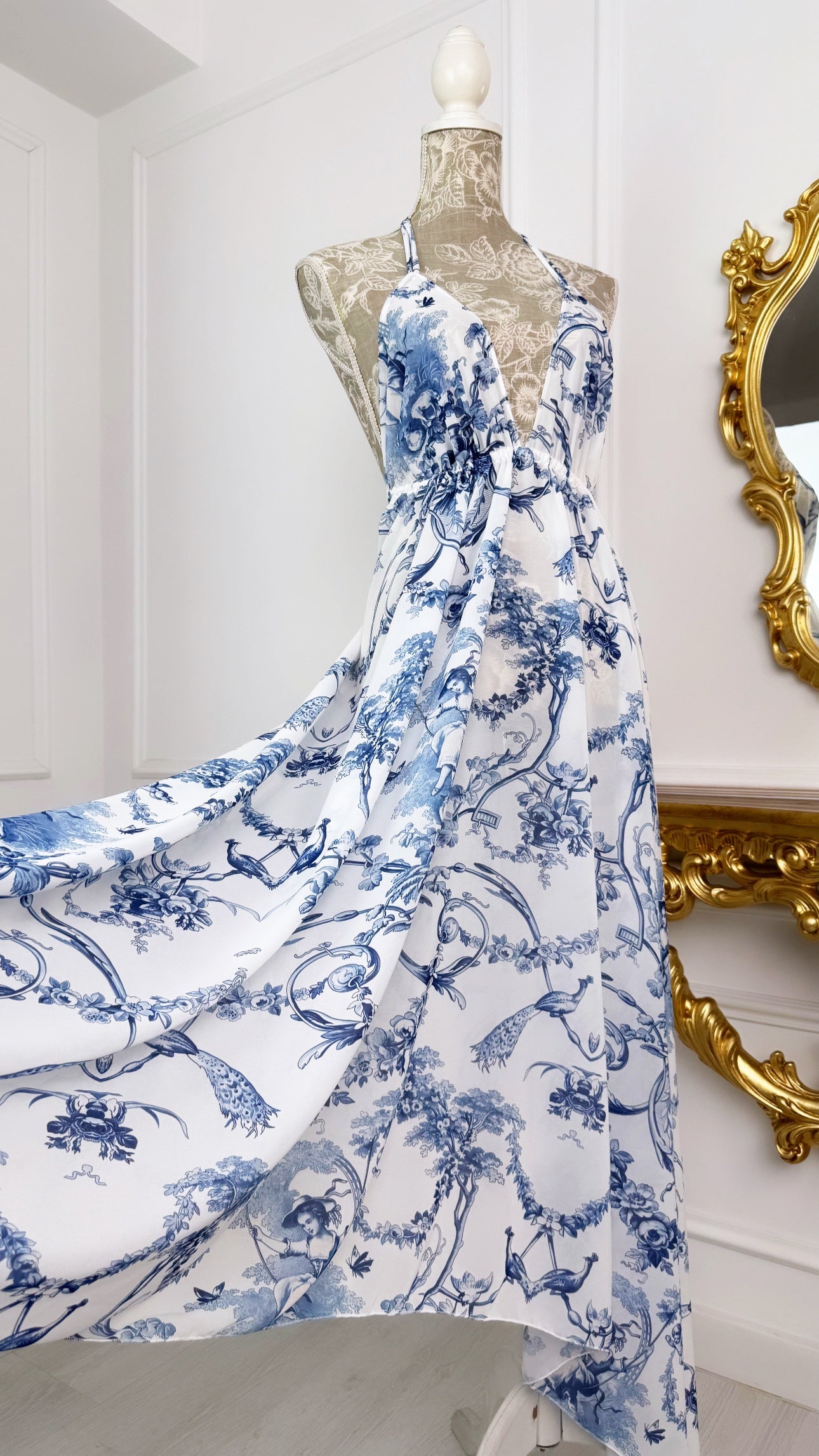 Rochie lungime ajustabilǎ Voal " Catharina " Lovely Ink Rochie lungime ajustabilǎ Voal " Catharina " Lovely Ink