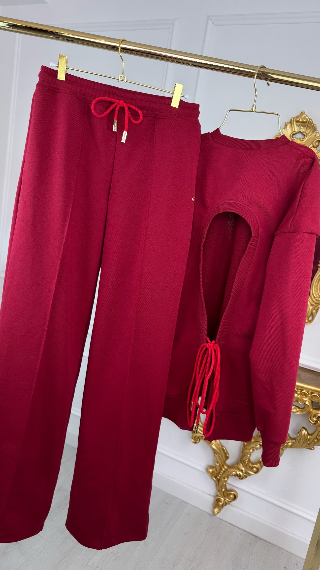Pantalones "ERIA 330" Algodón Rectos y Anchos WINE Pantalones "ERIA 330" Algodón Rectos y Anchos WINE