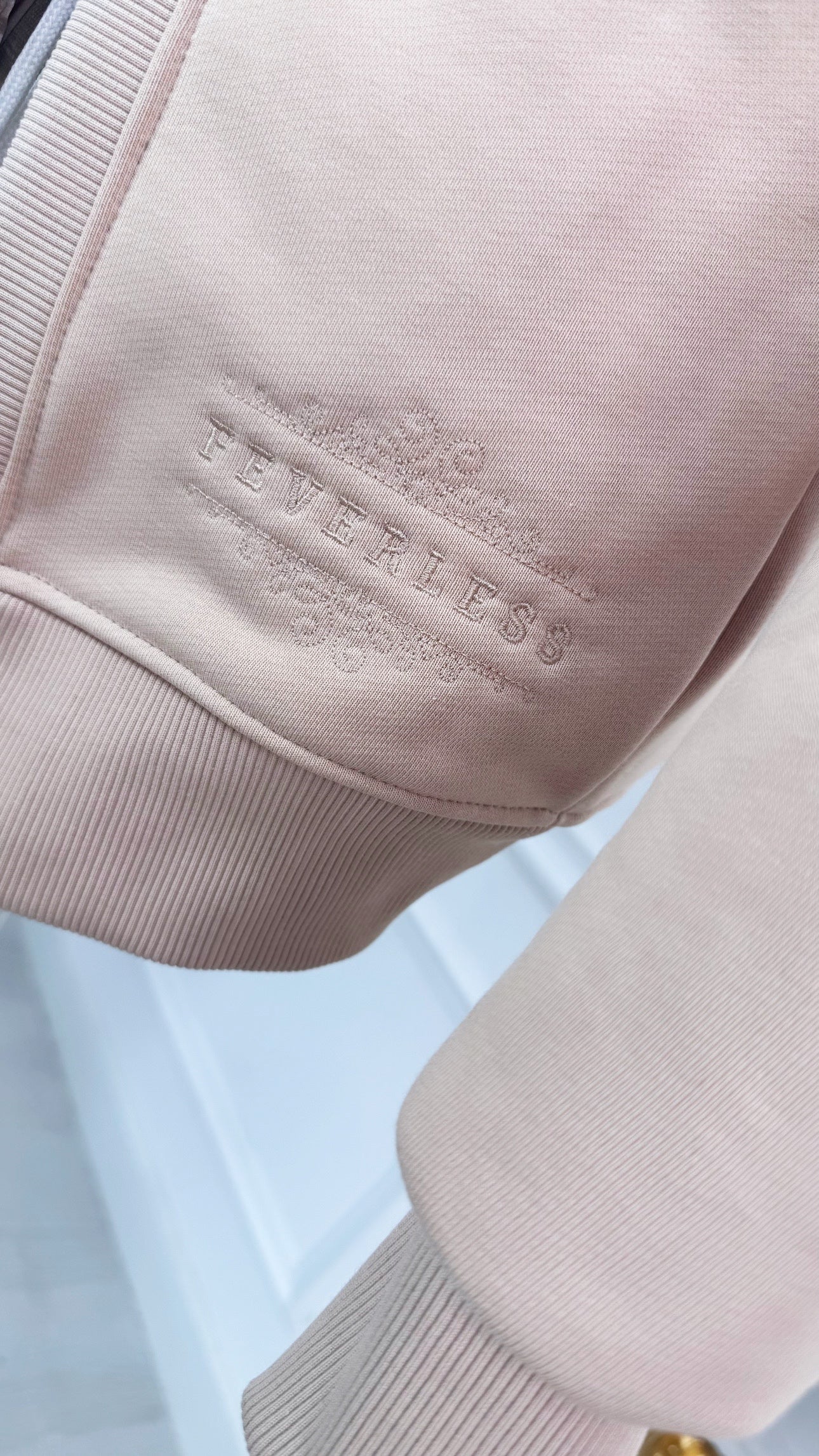 2-Piece Set "Eria 500" Top with Open Back + Long Straight Cotton Pants BEIGE 2-Piece Set "Eria 500" Top with Open Back + Long Straight Cotton Pants BEIGE