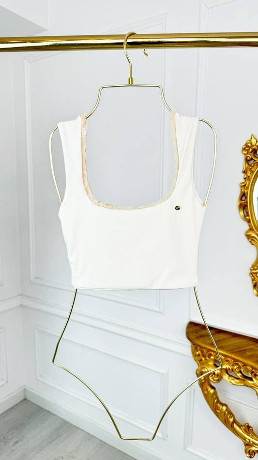 Elastická podprsenka "HERA" s krajkou KRÉMOVÁ