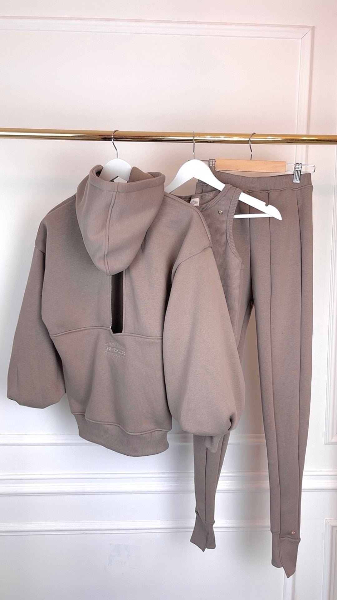 Pantalones "Blush" estilo Trapezoidal - Mocha Mousse. Pantalones "Blush" estilo Trapezoidal - Mocha Mousse.