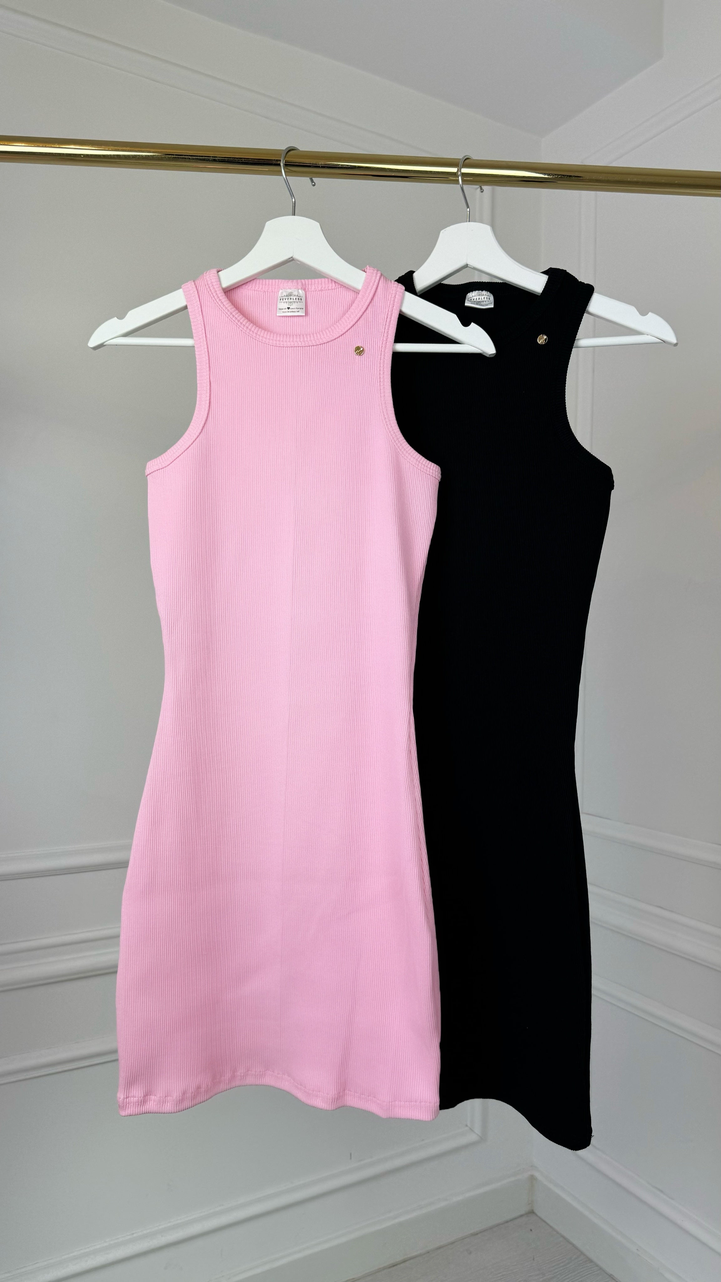 SET 2 Cropped Blouse + Rochie din Rib SCURTĂ - 4 VARIAȚII de CULORI SET 2 Cropped Blouse + Rochie din Rib SCURTĂ - 4 VARIAȚII de CULORI