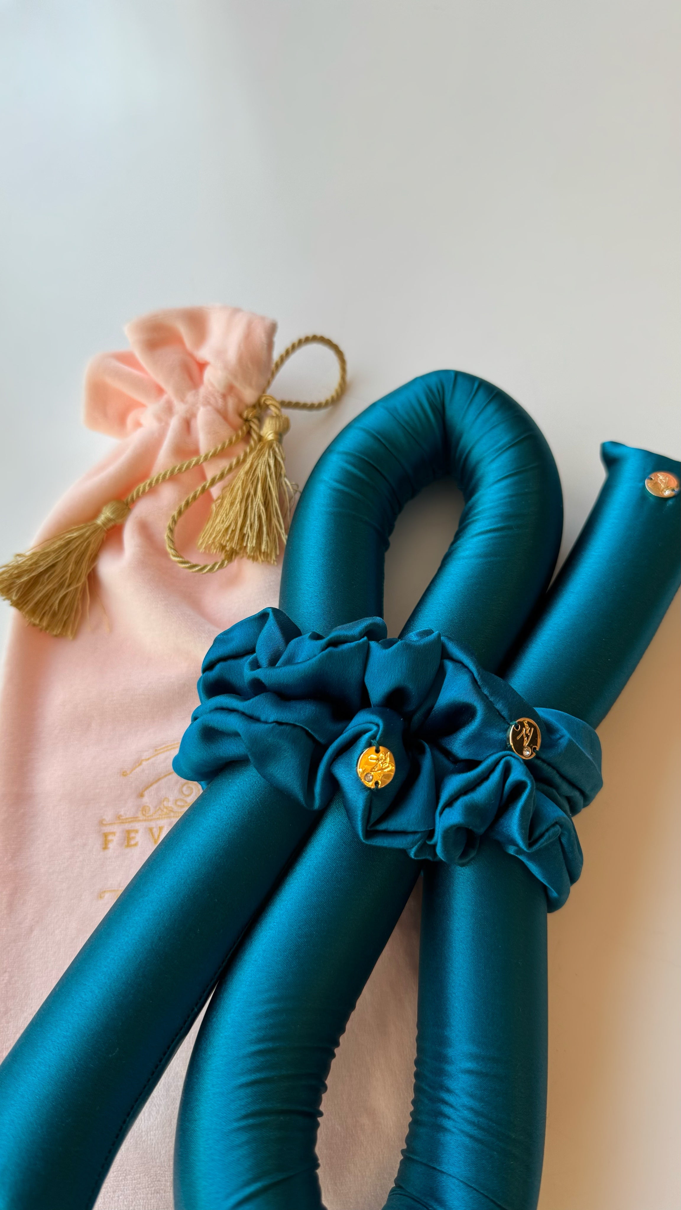 Rizador XXL BLOWOUT sin Calor, elásticos de Seda Natural Azul Tibetano Rizador XXL BLOWOUT sin Calor, elásticos de Seda Natural Azul Tibetano