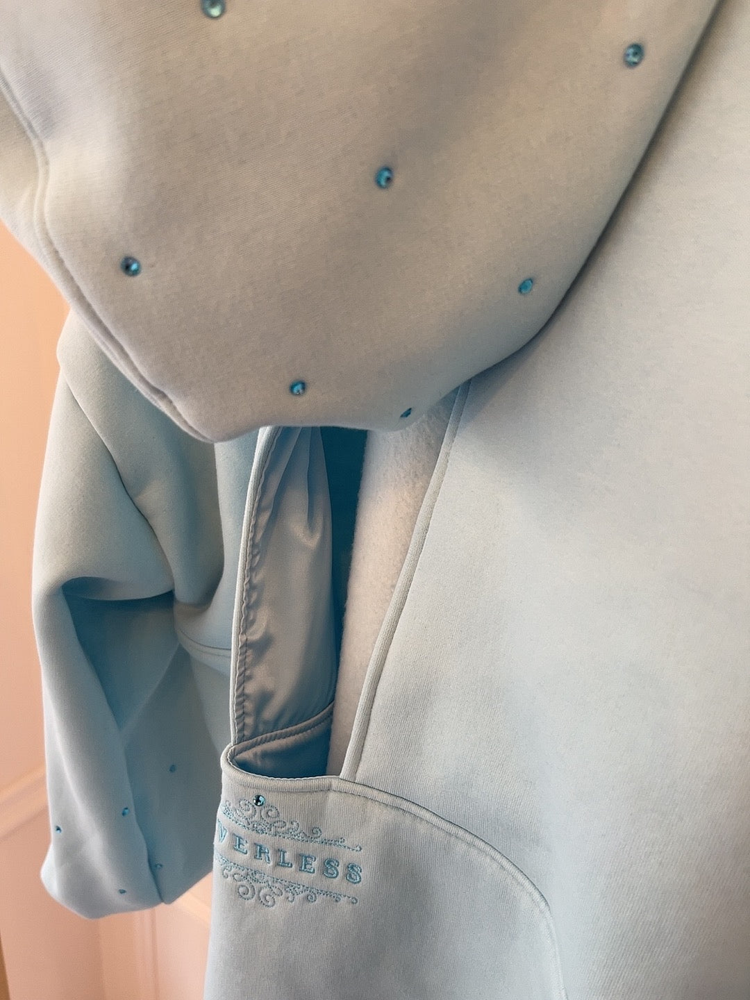 "Blush" CRISTALE sweatshirt with bare back and bell sleeves BABY BLUE "Blush" CRISTALE sweatshirt with bare back and bell sleeves BABY BLUE