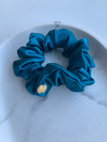 1 Medium Mulberry Natural Silk Scrunchie 1 Medium Mulberry Natural Silk Scrunchie