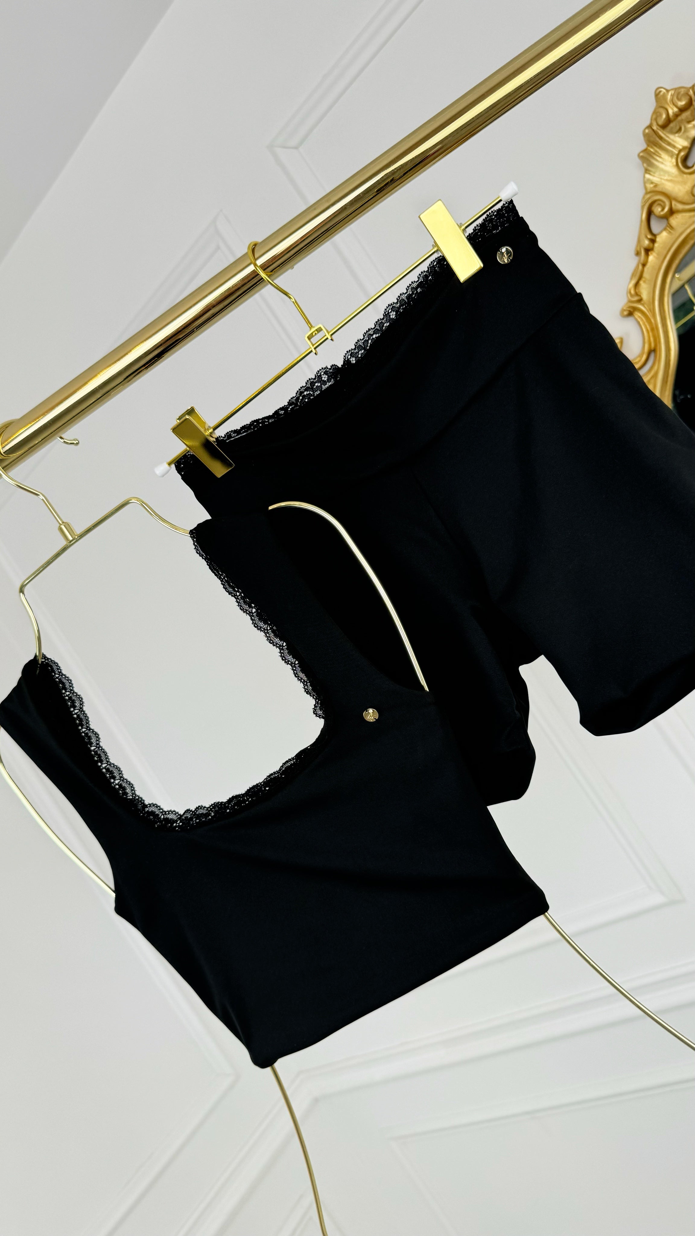 Pantaloni dublați scurti modelatori " HERA "elastici Negru Pantaloni dublați scurti modelatori " HERA "elastici Negru