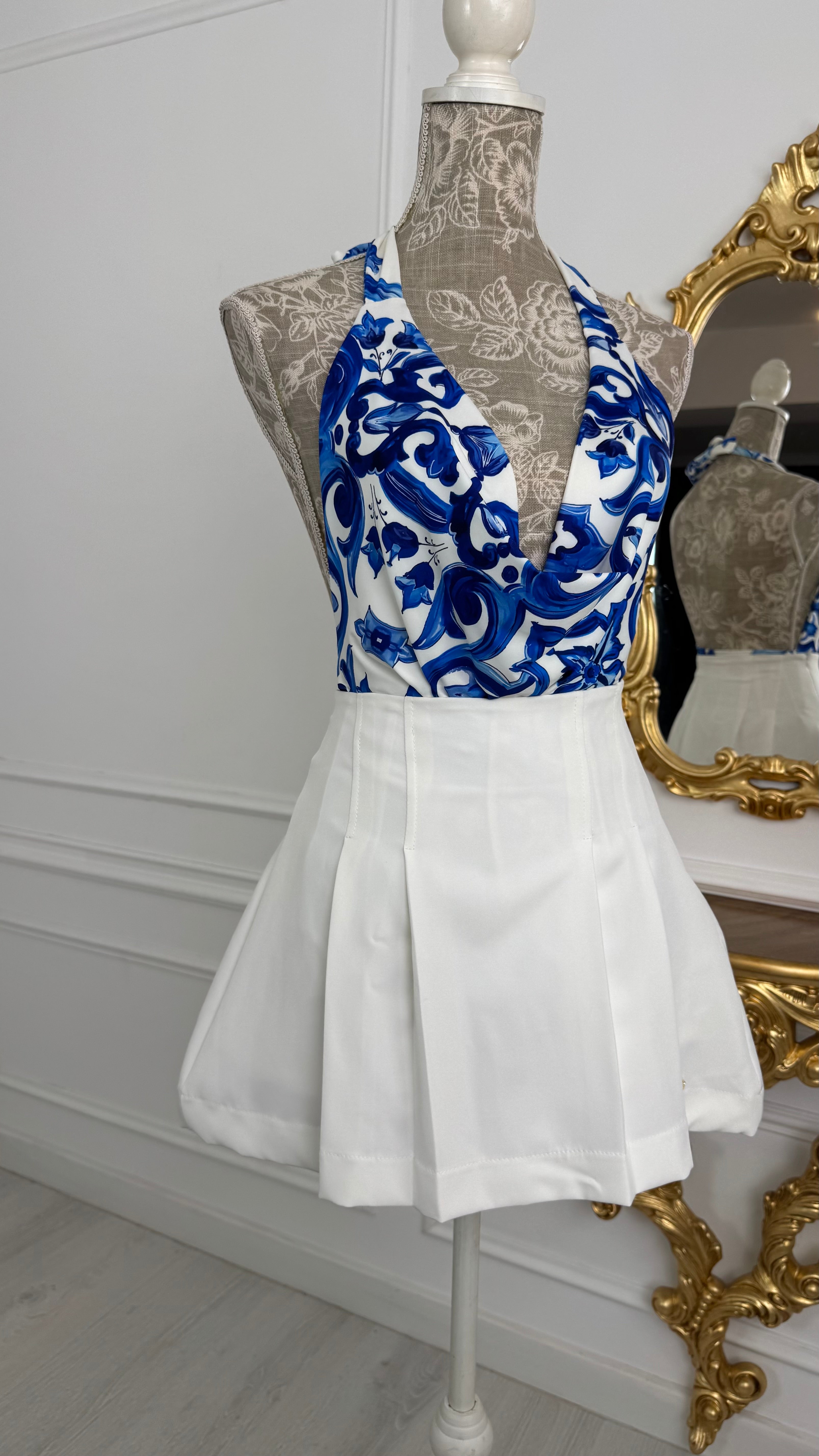 Top elastic cu decolteu Drapat " Laila " Majolica Top elastic cu decolteu Drapat " Laila " Majolica