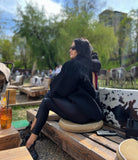 Hanorac  " Blush " cu spatele gol și mâneci clopot NEGRU Hanorac  " Blush " cu spatele gol și mâneci clopot NEGRU