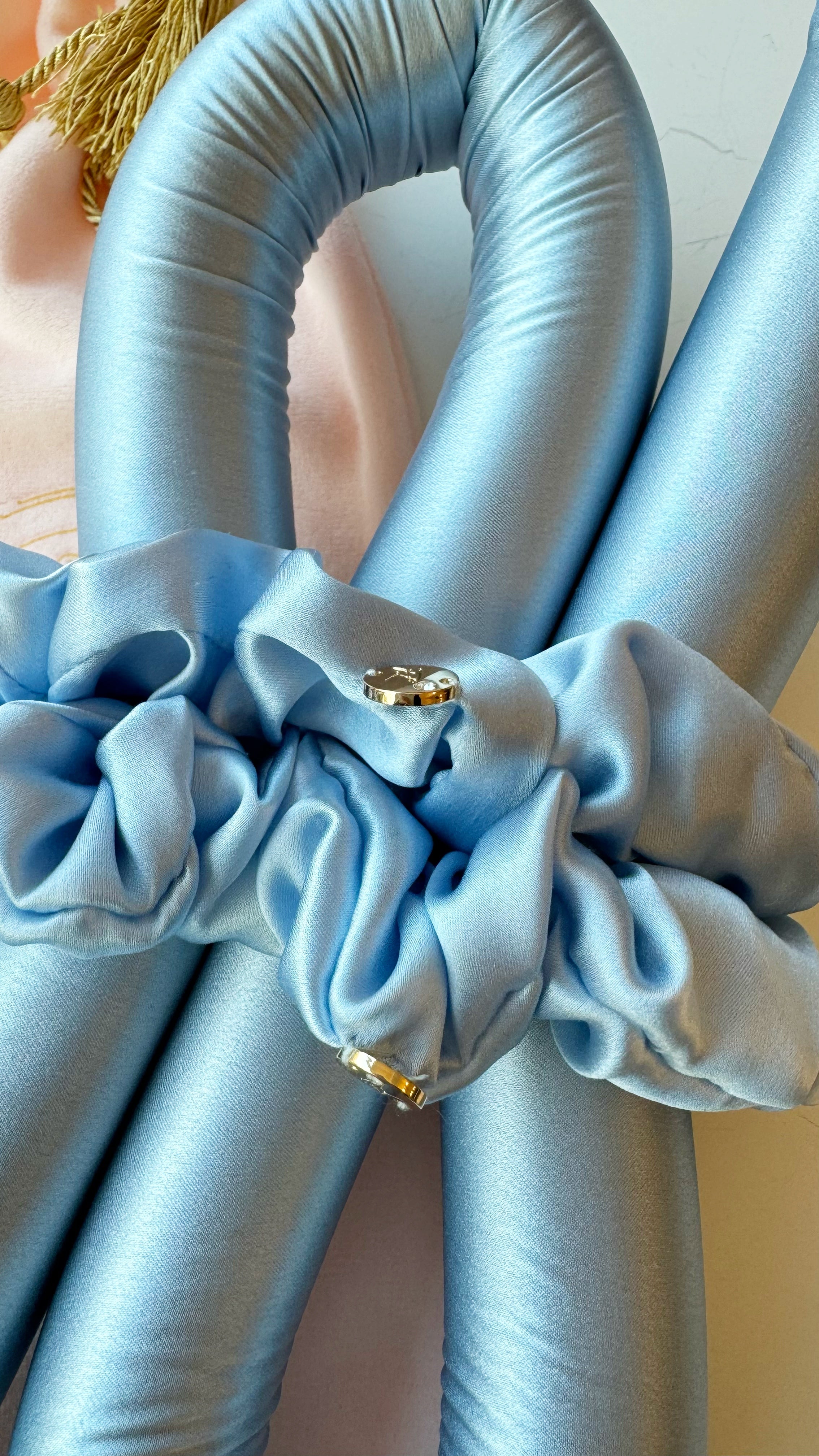 Rizadora XXL BLOWOUT sin Calor, elásticos en Seda Natural Azul Bebé Rizadora XXL BLOWOUT sin Calor, elásticos en Seda Natural Azul Bebé