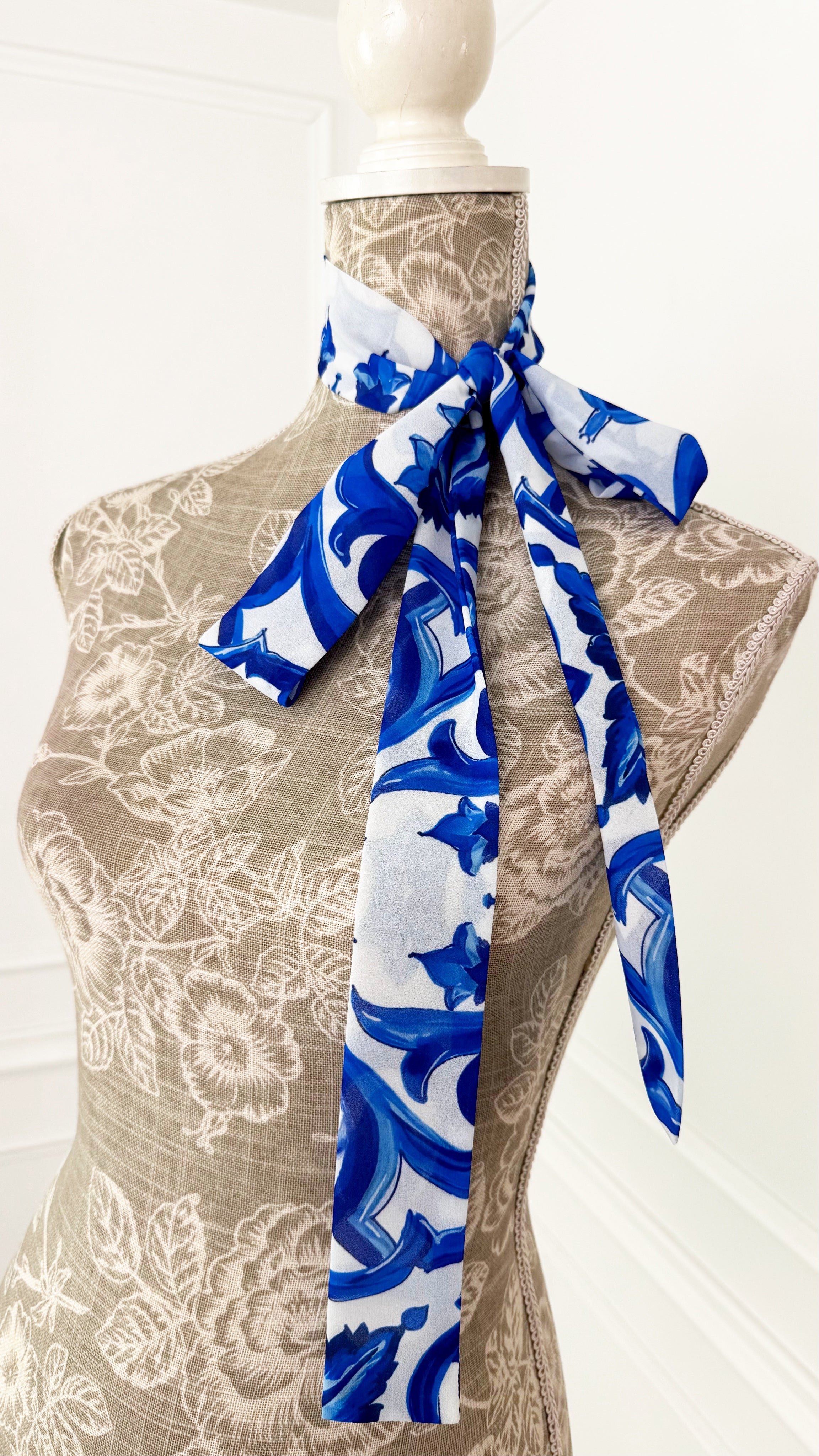 Rochie lungime ajustabilǎ Voal " Catharina " Majolica Rochie lungime ajustabilǎ Voal " Catharina " Majolica