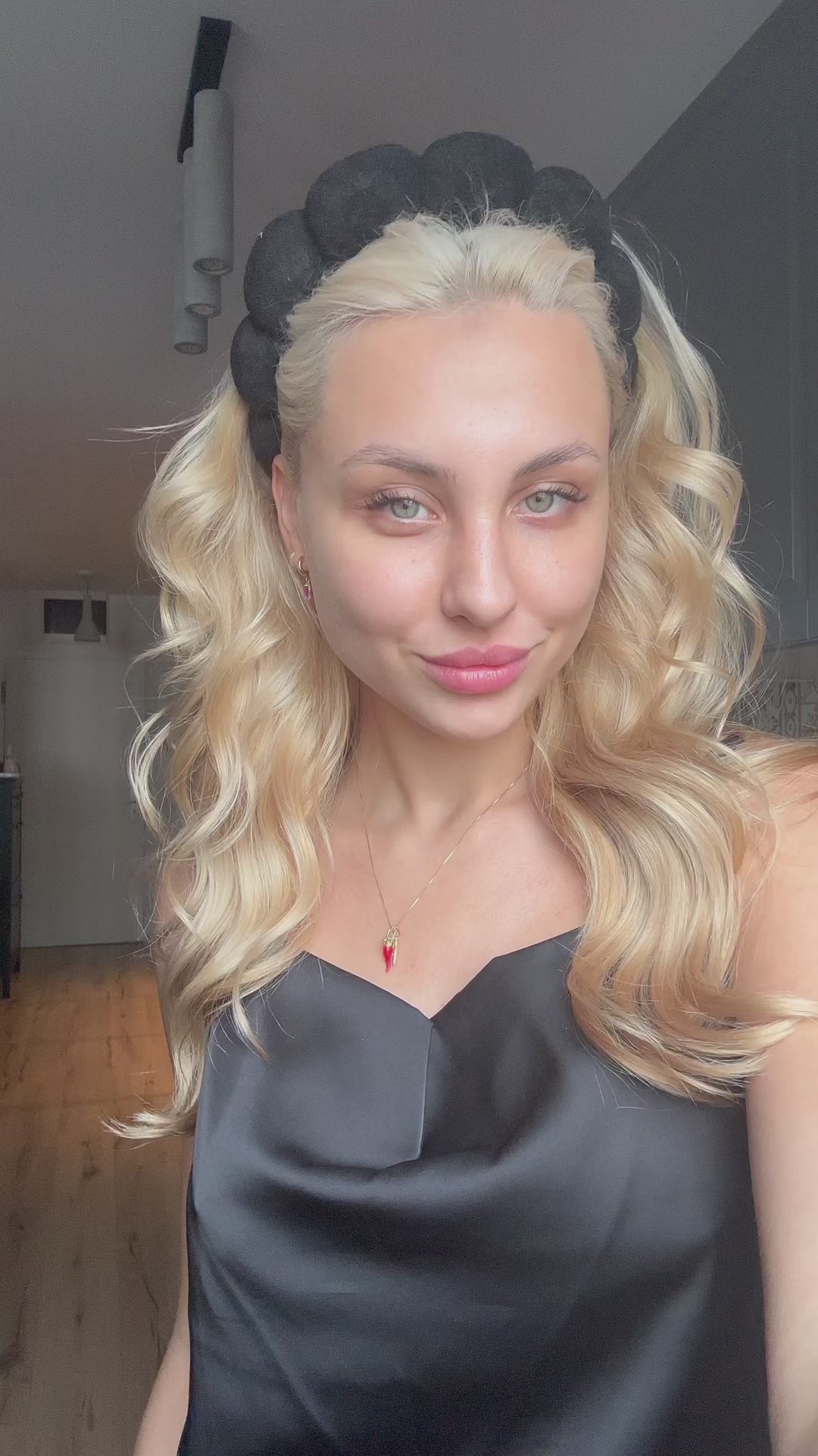 Set Satin Wave - Black Top + Shorts Set Satin Wave - Black Top + Shorts