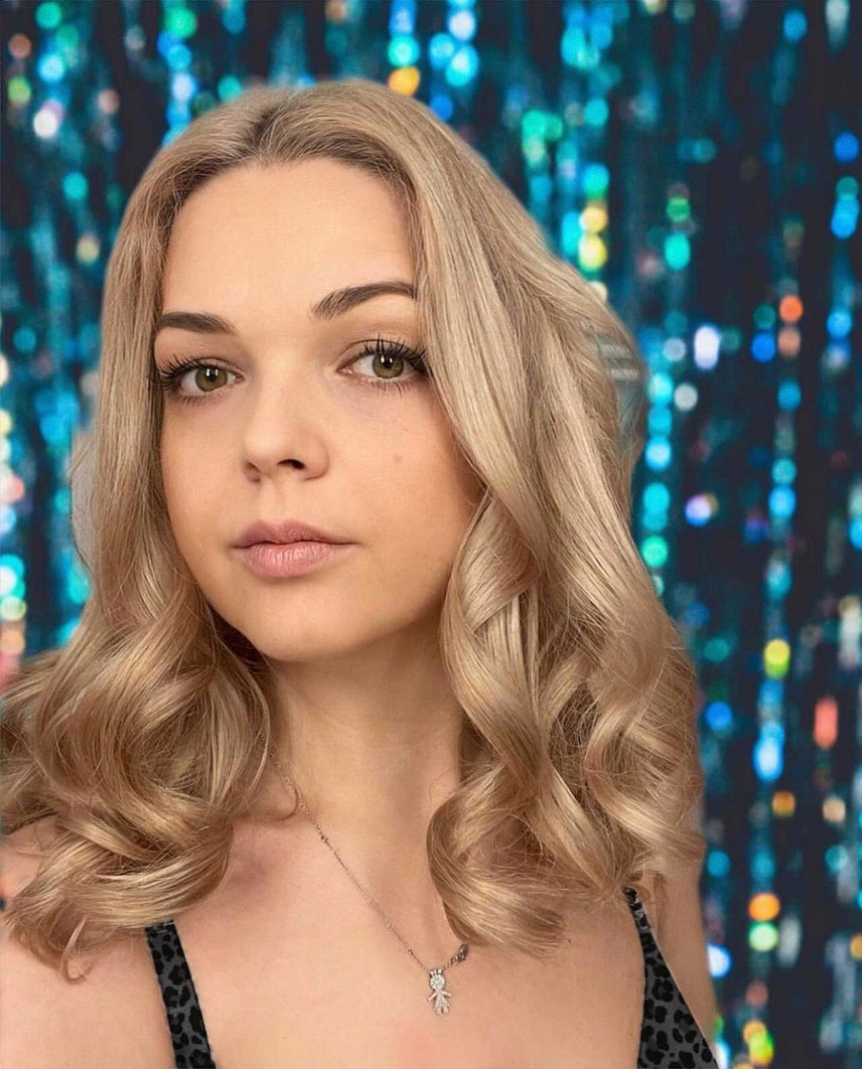 Ondulator fără Căldură cu elastice din Mătase Naturală Auriu Ondulator fără Căldură cu elastice din Mătase Naturală Auriu