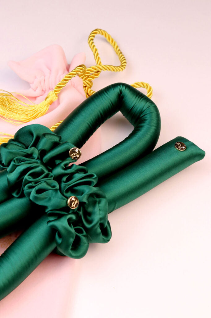 STANDARD Size Silk Heatless Curler with SILK Scrunchies  Emerald Green  STANDARD Size Silk Heatless Curler with SILK Scrunchies  Emerald Green