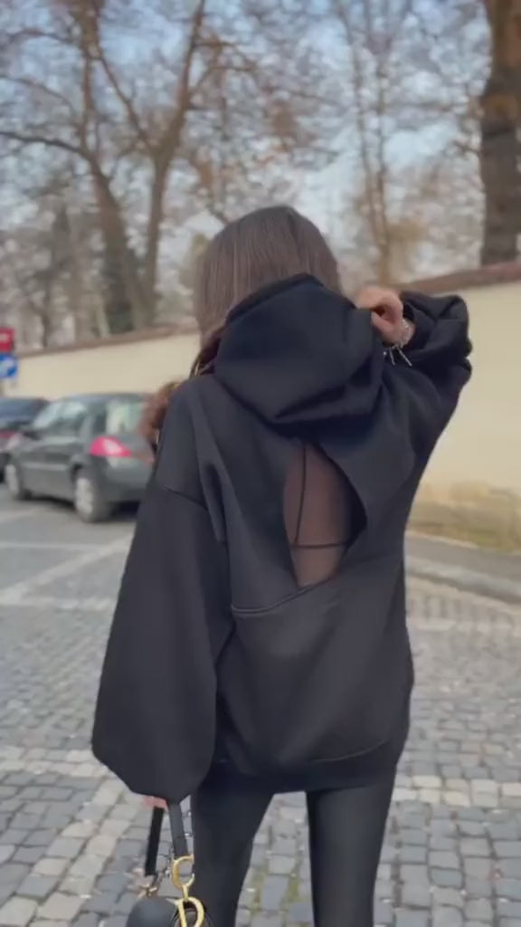 Hanorac  " Blush " cu spatele gol și mâneci clopot NEGRU Hanorac  " Blush " cu spatele gol și mâneci clopot NEGRU