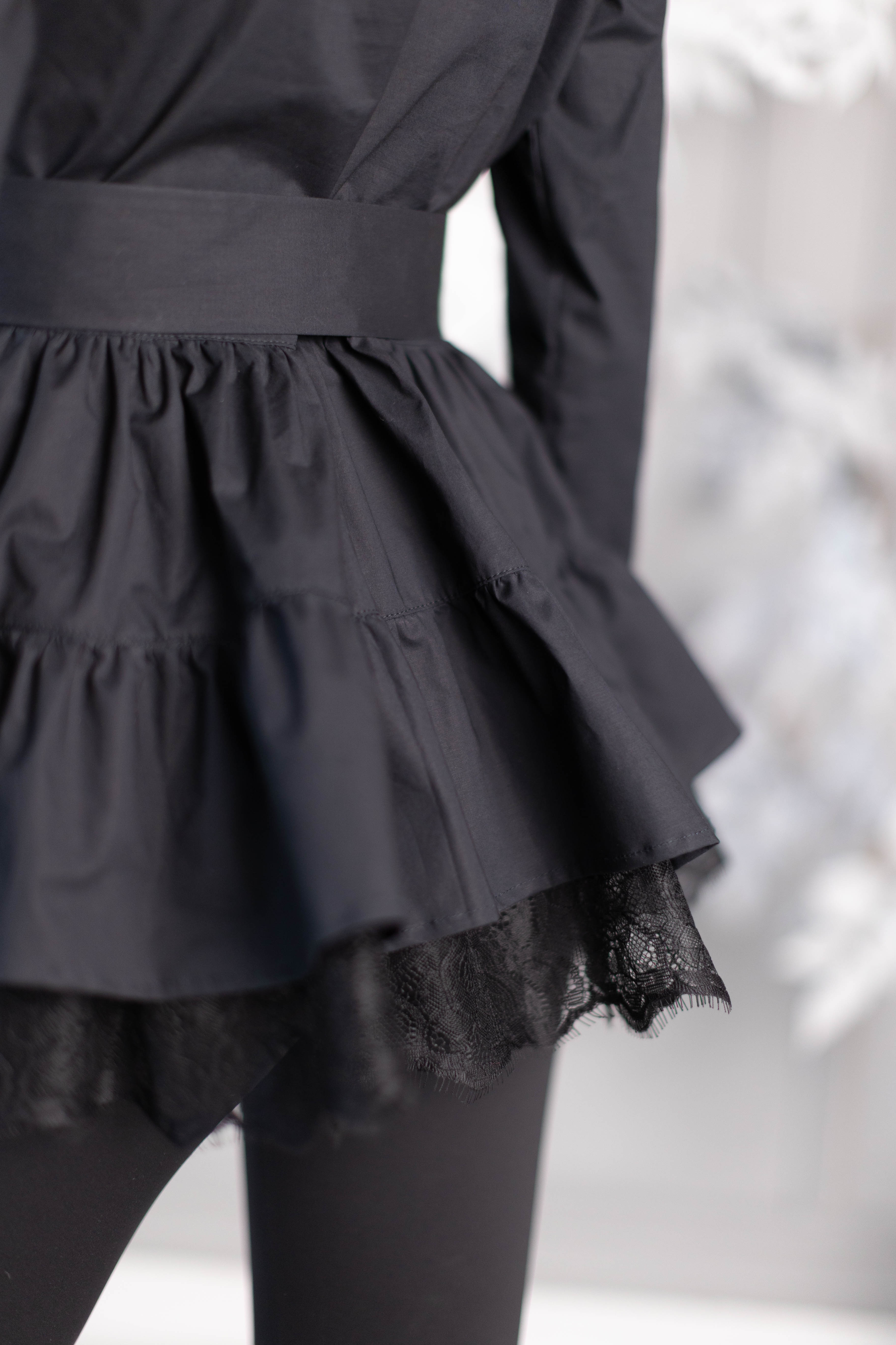 Conjunto W. Camisa Negra + Blusa Negra Conjunto W. Camisa Negra + Blusa Negra