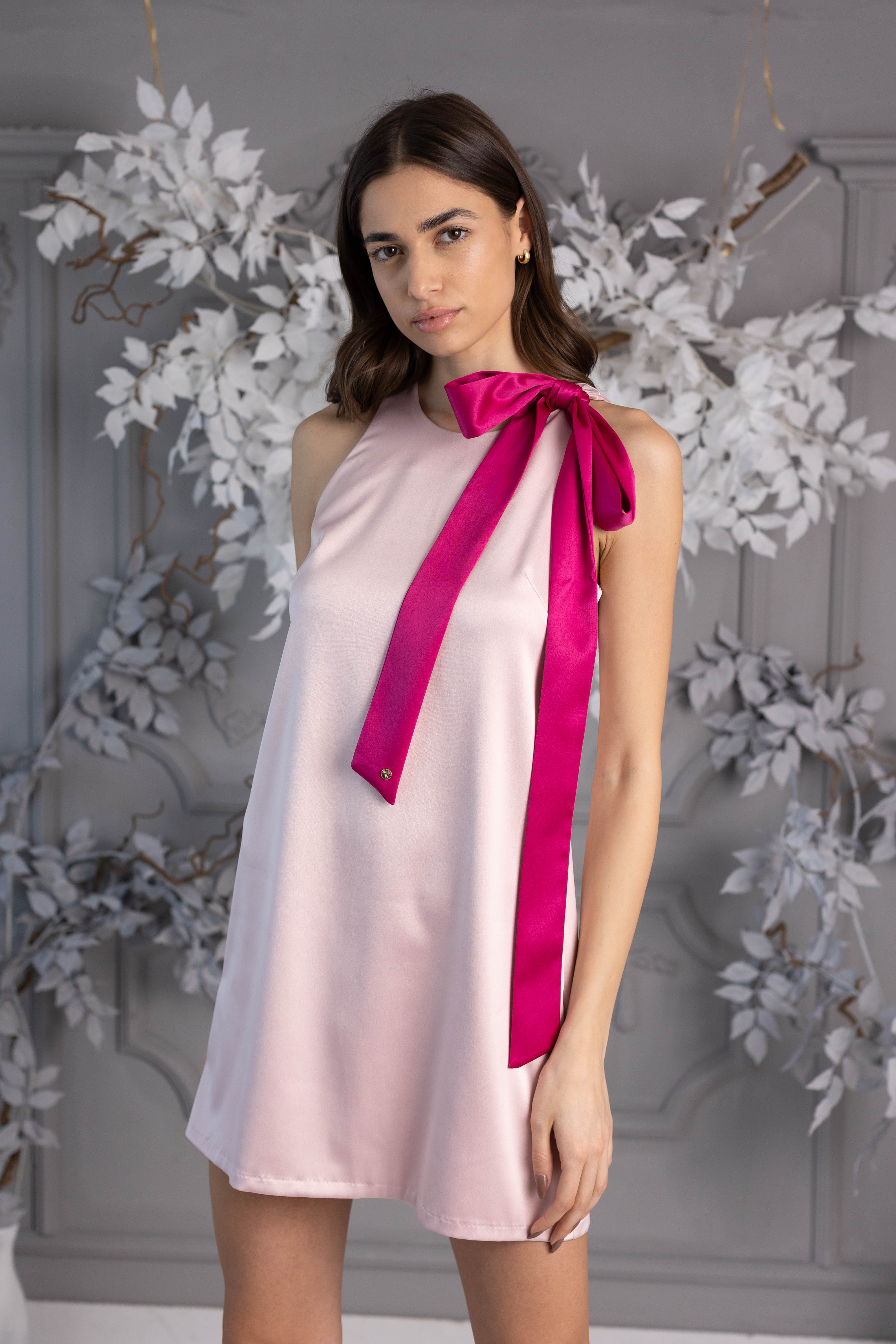 OUTLET Rochie tafta scurtă A line Roz Pudră OUTLET Rochie tafta scurtă A line Roz Pudră