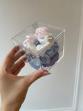 3 Medium-sized Elastic Bands made from natural Mulberry Silk (attach a note at the end of the order with the desired colors) 3 Medium-sized Elastic Bands made from natural Mulberry Silk (attach a note at the end of the order with the desired colors)