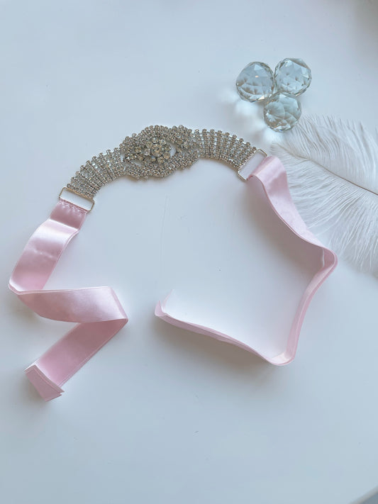 Choker "Cinderella" at the base of the neck with crystals and Pink Satin by Shirley Navone.