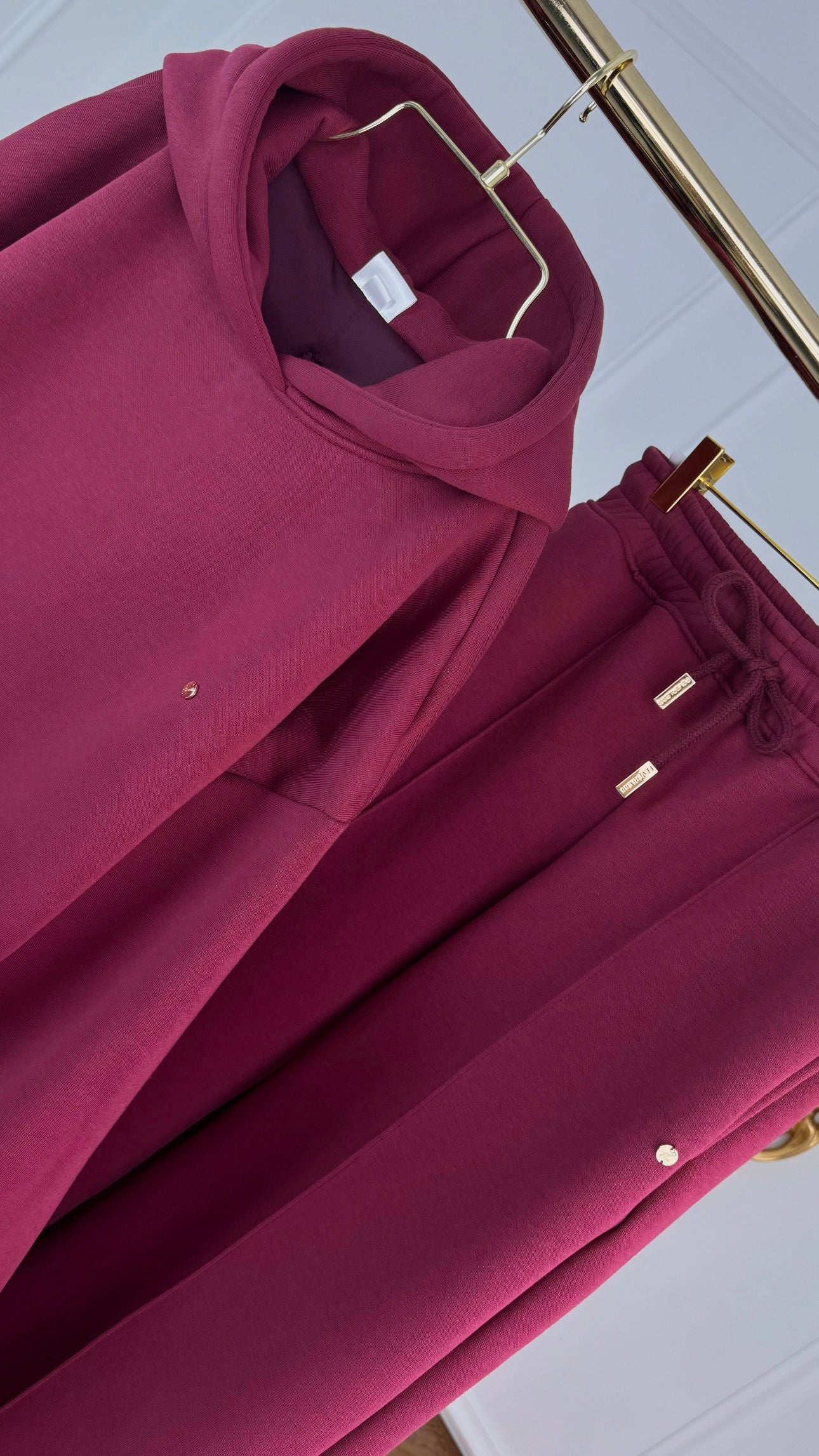 Pantaloni " BLUSH " Flauşați Largi Drepți BURGUNDY