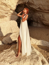 Load image into Gallery viewer, Cardigan &quot;Goddess&quot; WHITE
