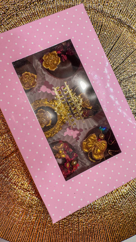 CUTIE MINI DONUTS acoperite cu ciocolatǎ Belgianǎ cu Decor din Ciocolatǎ ( Ridicare Din Târgu Mureş)