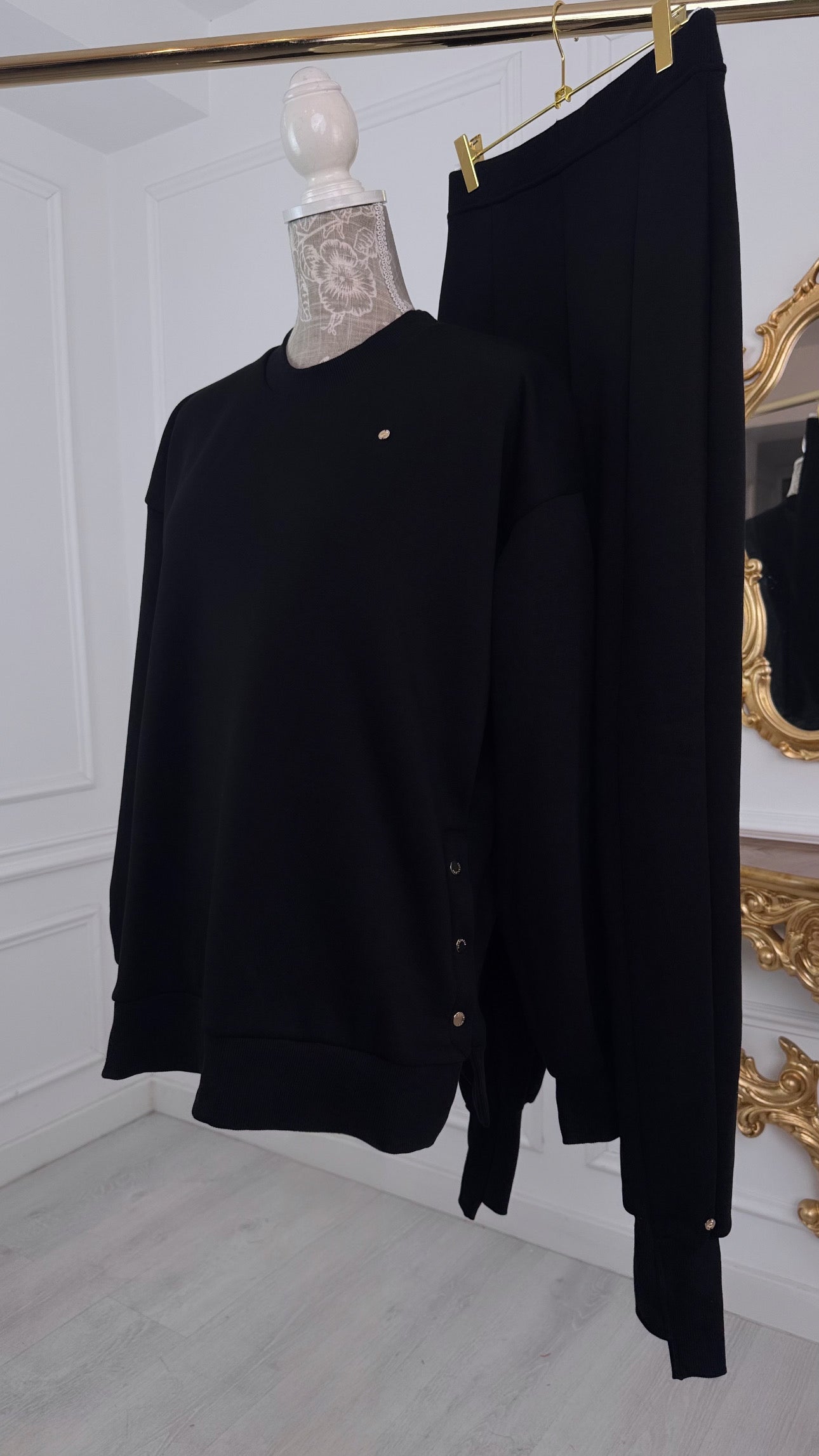 Bluză BLUSH - SNAP cu Satin la interior NEGRU