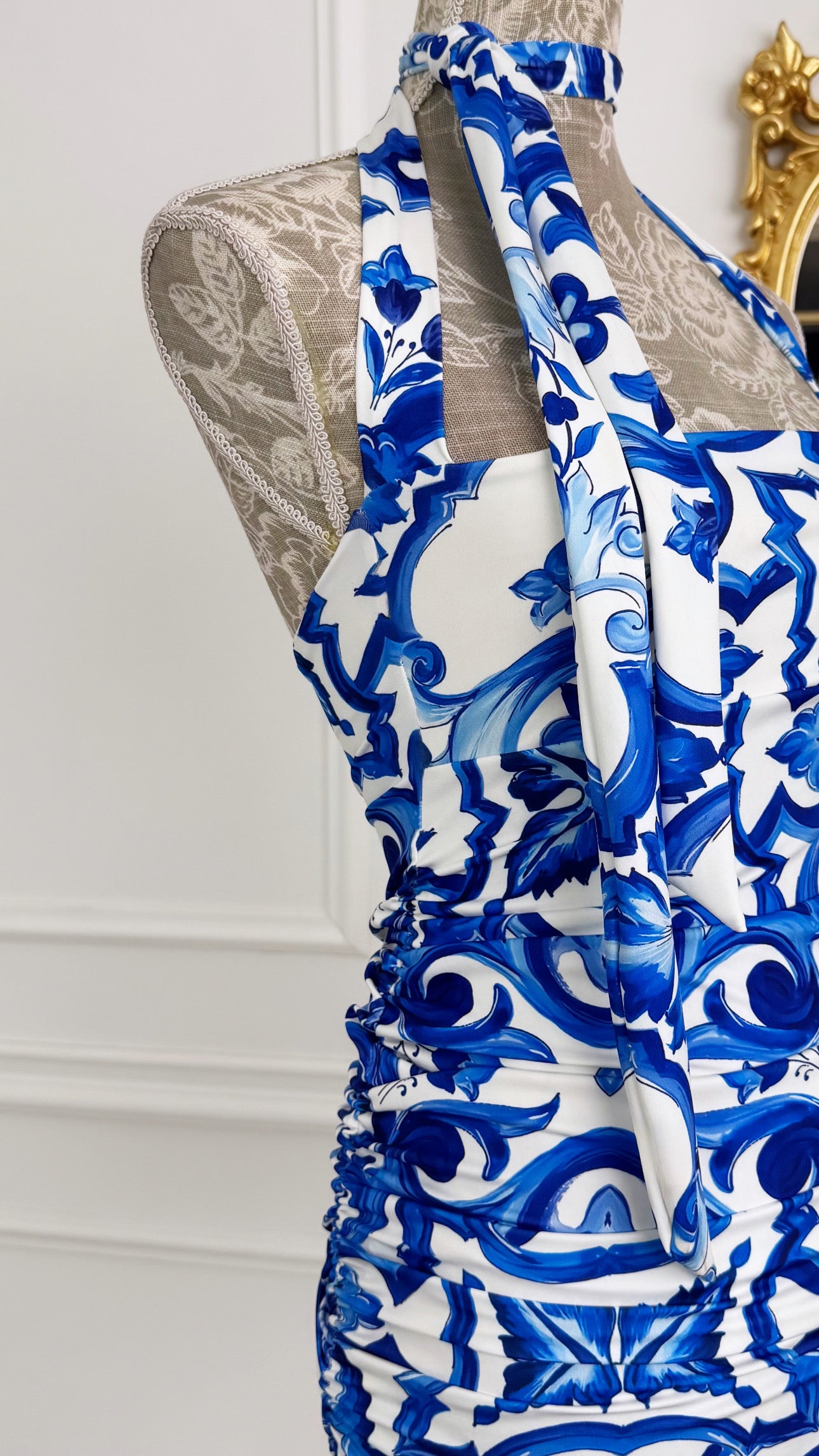 Rochie " Lilith" elasticǎ SCURTĂ Majolica