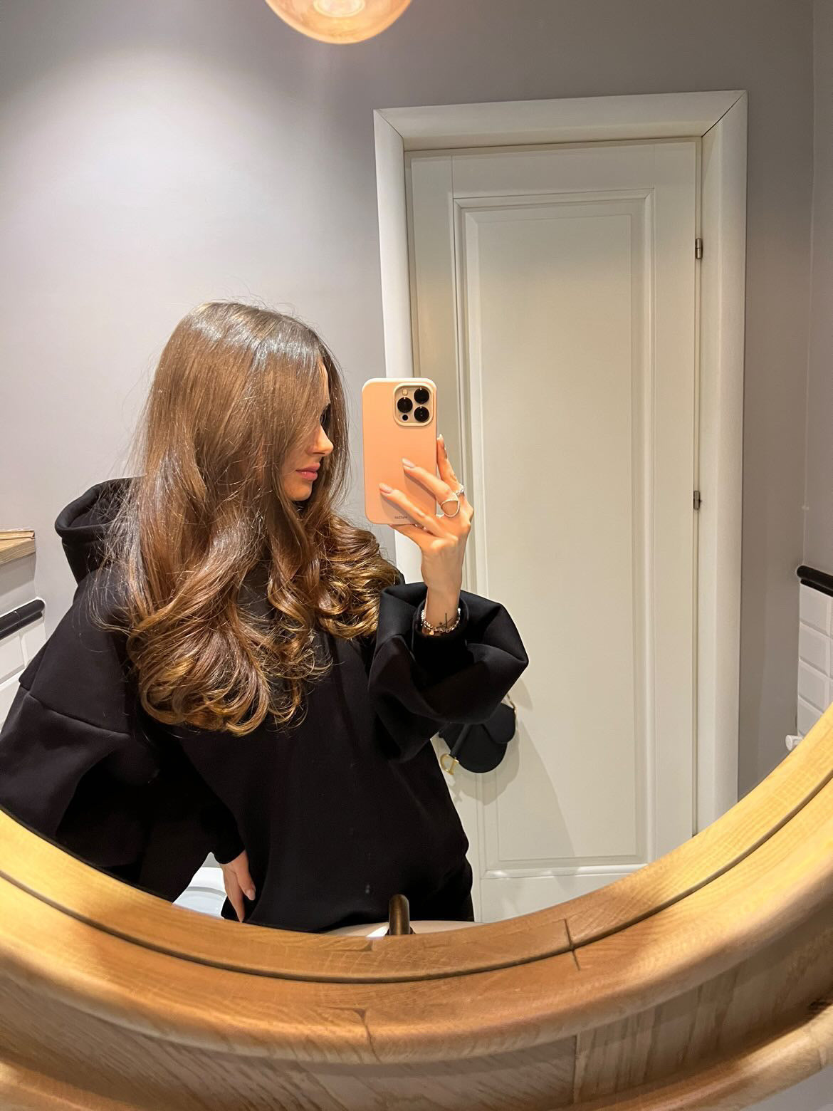 SET 2 piese Hanorac BLUSH cu spatele Gol + Pantaloni  "Blush" tip PANĂ cu SLIȚ - NEGRU