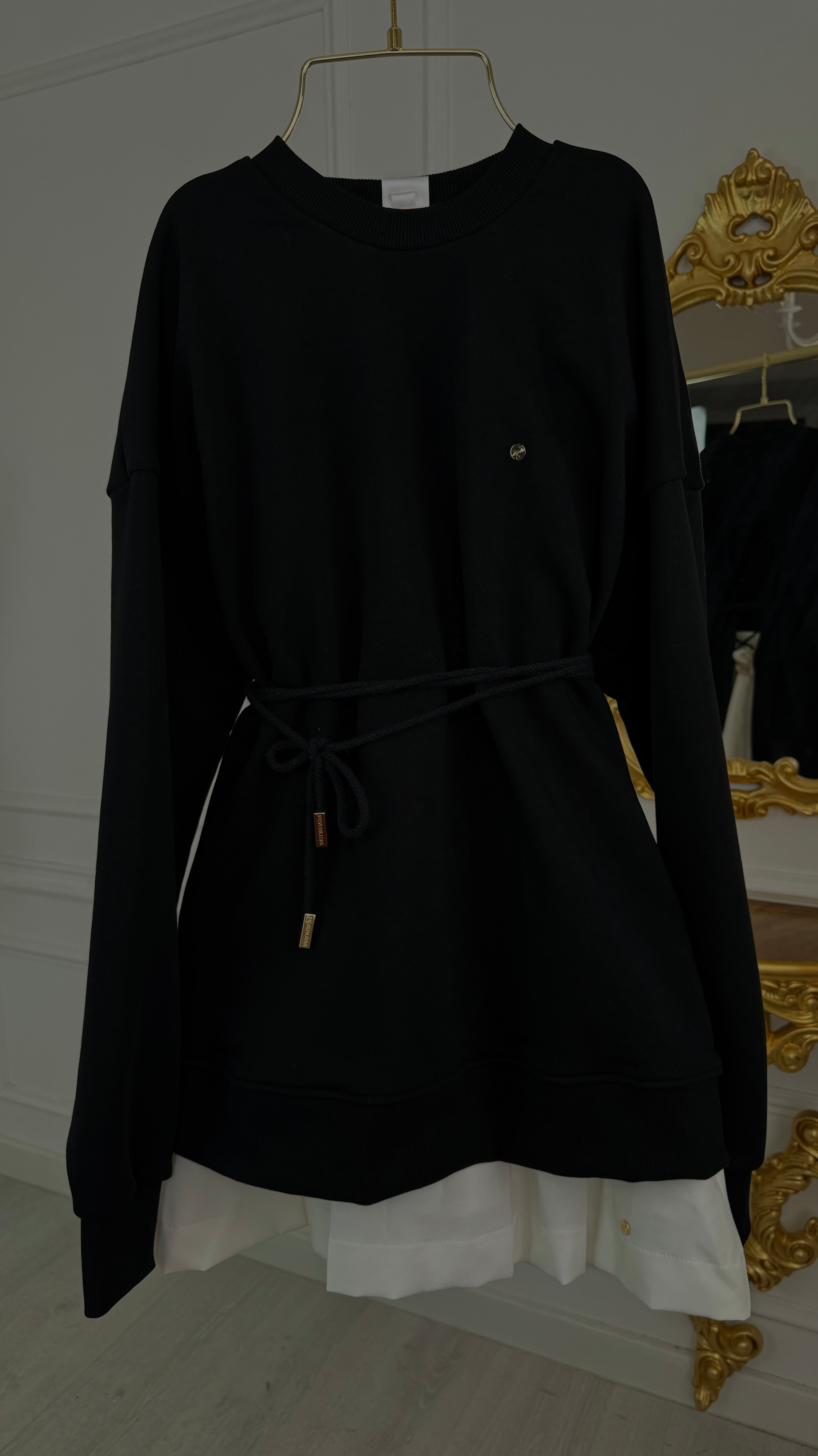 Blouse "Eria" with Open Back BLACK