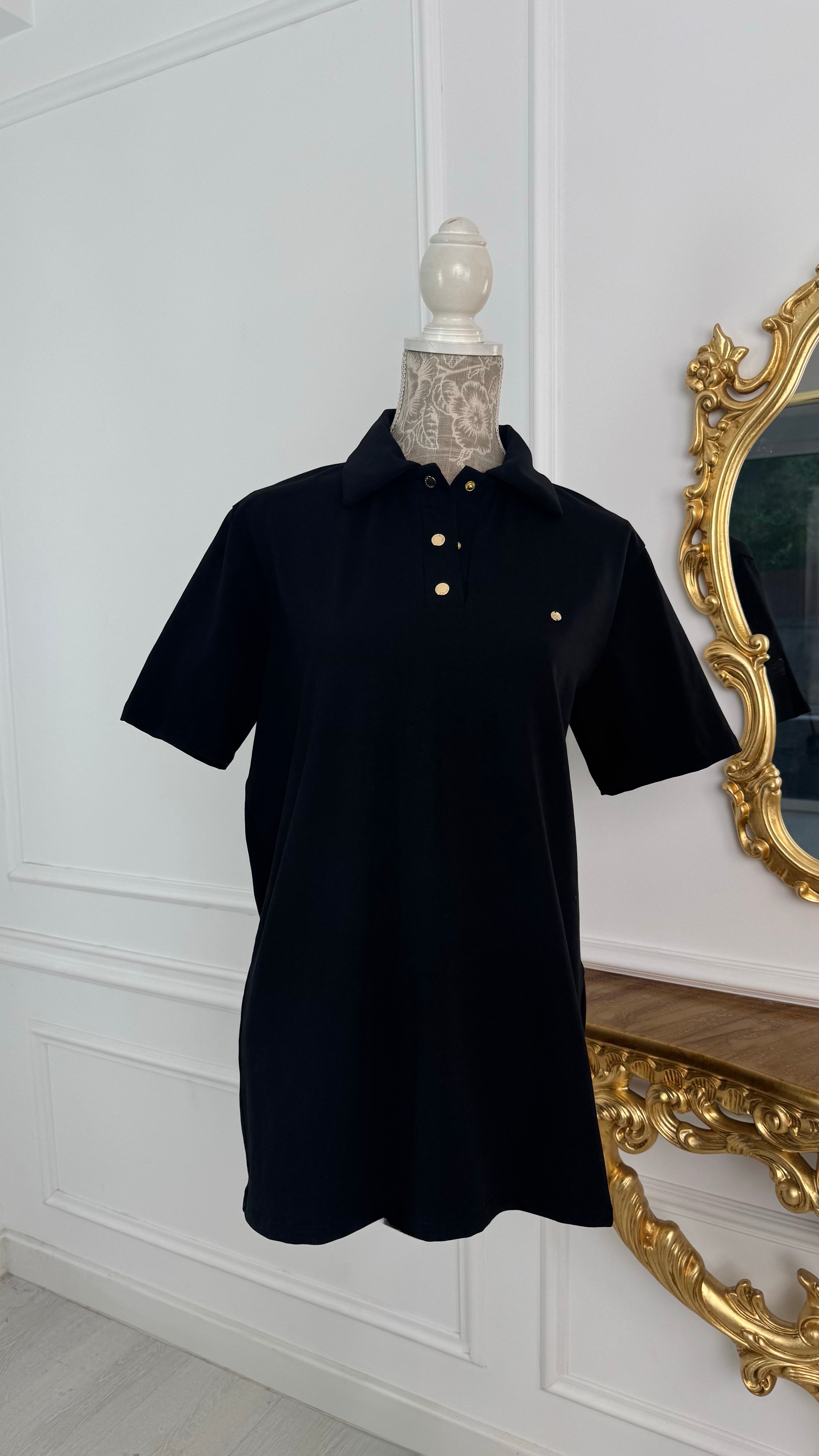 Tricou  " Softie " cu guler și CAPSE Lung NEGRU