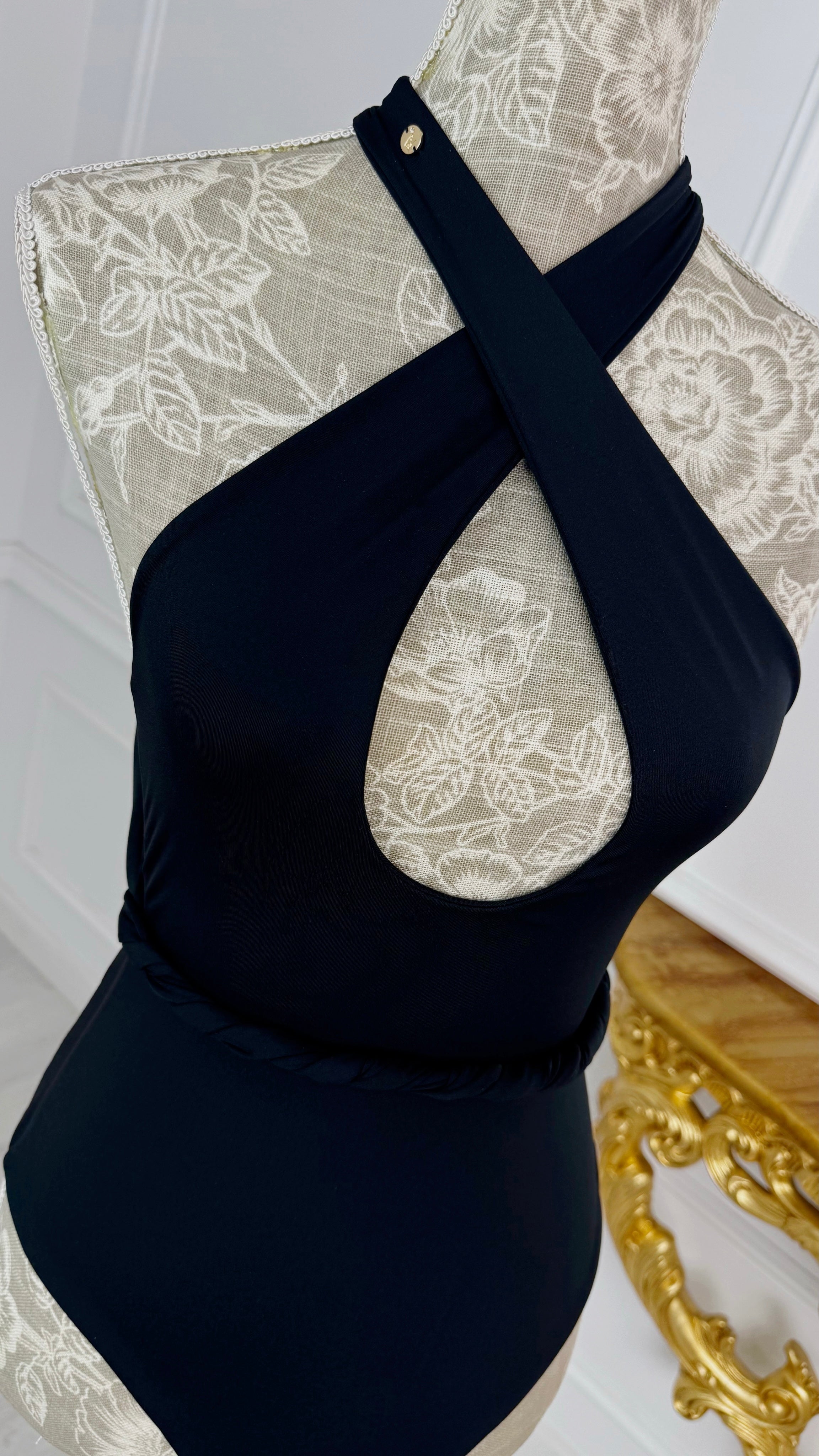 Costum de baie/Body întreg "Latifa" Brazilian Cut - Negru