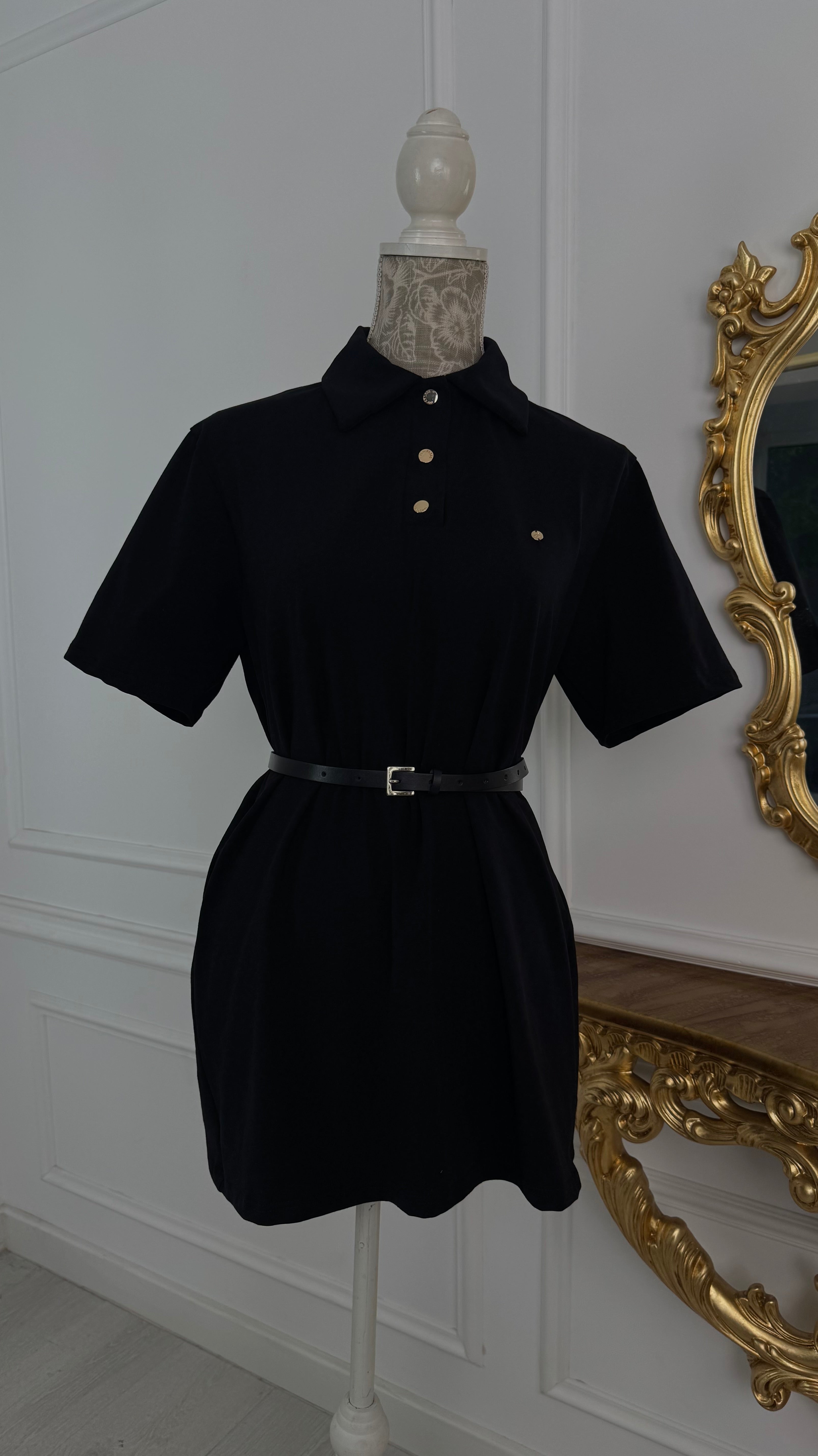 Tricou  " Softie " cu guler și CAPSE Lung NEGRU