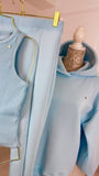 **SET 3 Piezas Sudadera "Blush" Espalda Abierta + Pantalones Acampanados + Top - BABY BLUE**