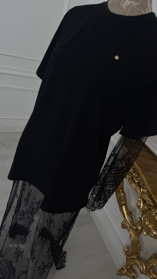 SET Tricou "SOFTIE" NEGRU STANDARD CUT  + Rochie lungă din dantelă cu mâneca lungă NEGRU