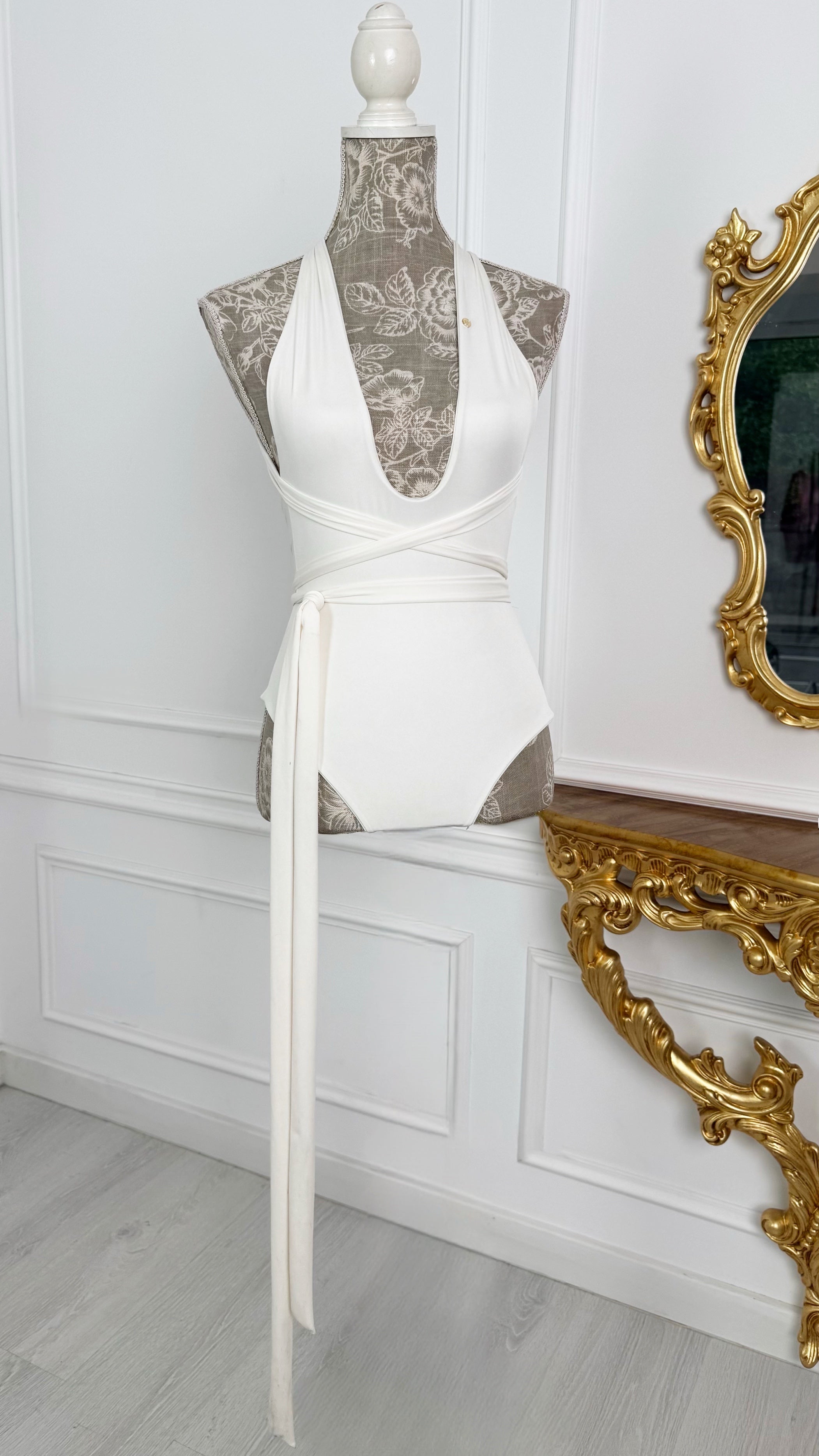 Costum de baie/Body întreg "Latifa" Brazilian Cut - MILK