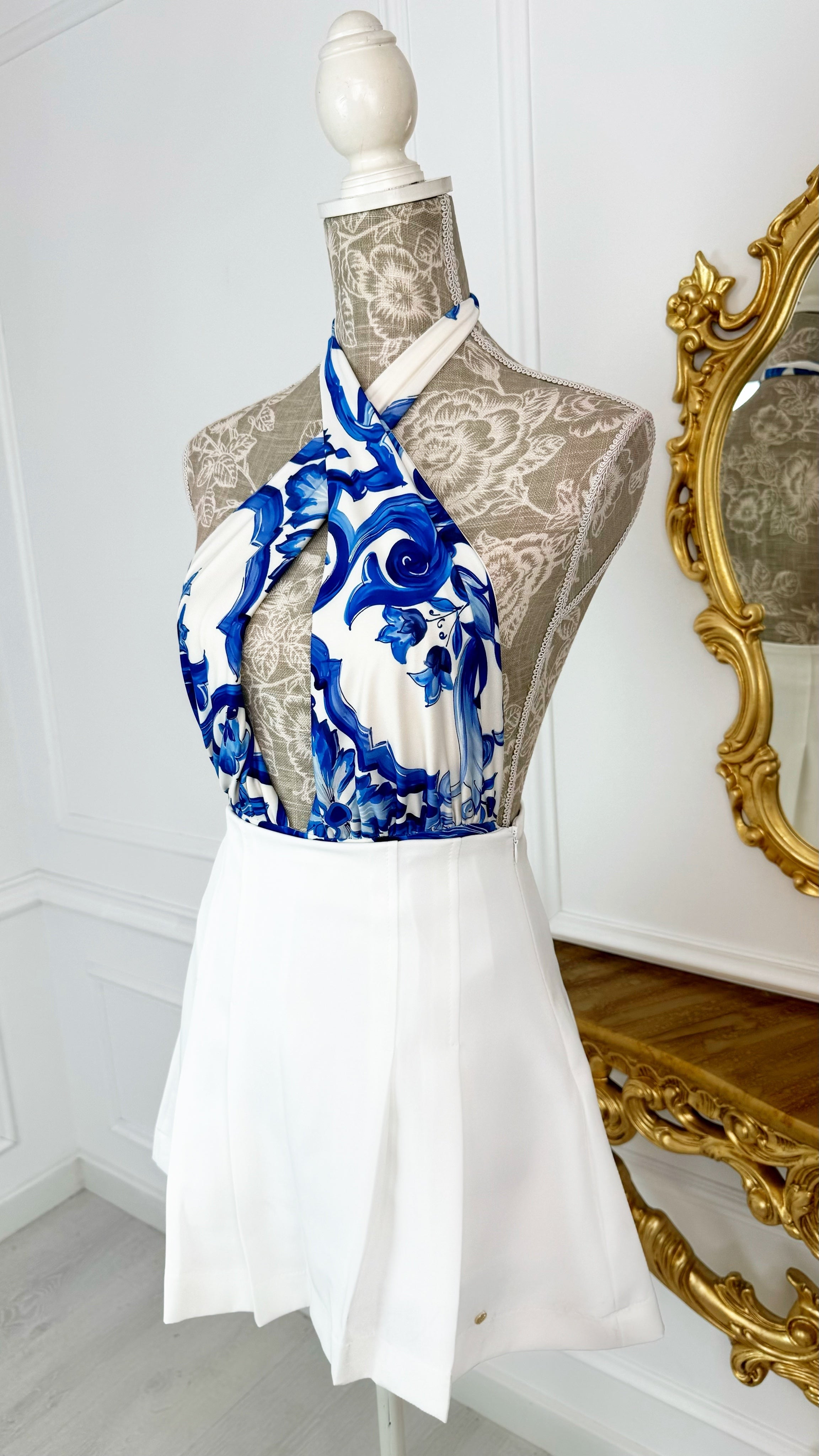 Short Tennis Skirt With Hidden Pants - White