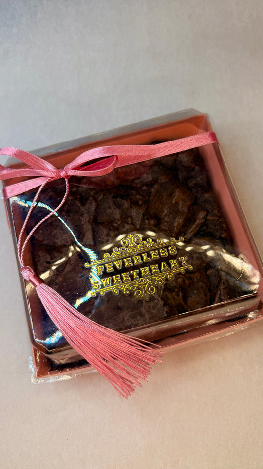 Cutie cu 300 g BROWNIE  - Super Moist cu Ciocolată Belgianǎ