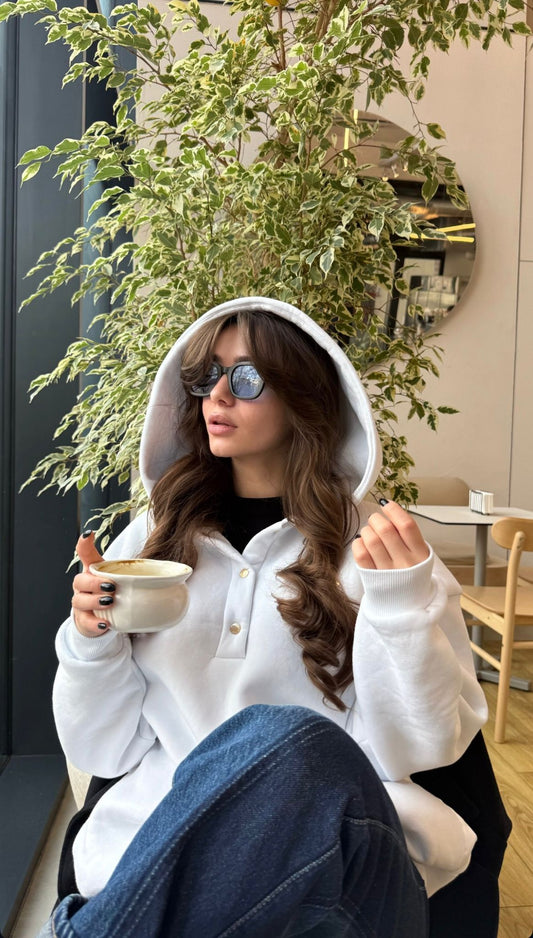 Hanorac " Blush Snap " cu capse și Satin pe interior ALB