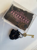 Față de pernă brodată Logo FeverLess, din Mătase Naturală Mulberry cu fermoar Negru