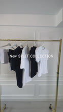 Cargar y reproducir el video en el visor de la galería, Camiseta Oversize &quot;Split&quot; Blanca